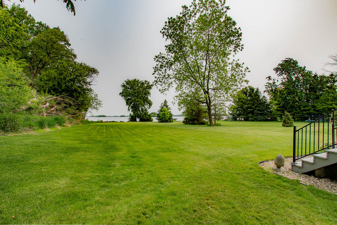 Wisconsin Lake Home for sale (MLS#: 1920769) at 827 E Lakeview Rd, in Hustisford, Wisconsin. (40 of 51)
