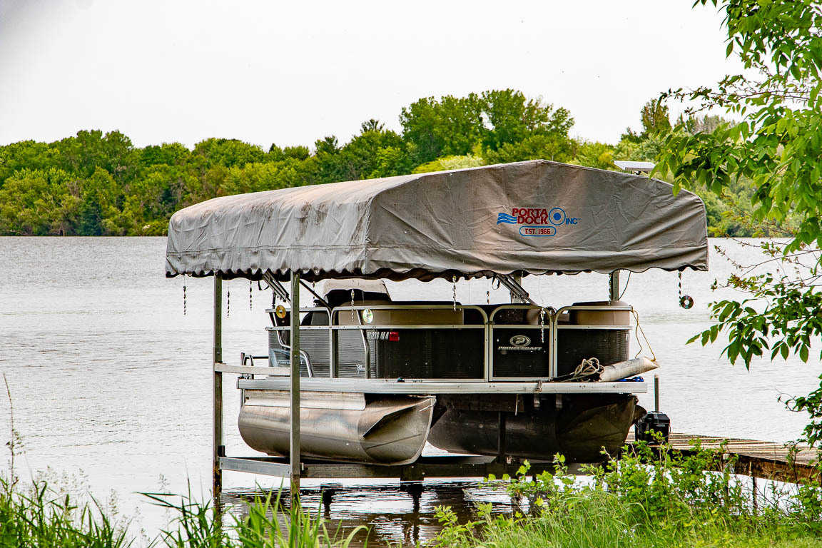 Wisconsin Lake Home for sale (MLS#: 1920769) at 827 E Lakeview Rd, in Hustisford, Wisconsin. (47 of 51)