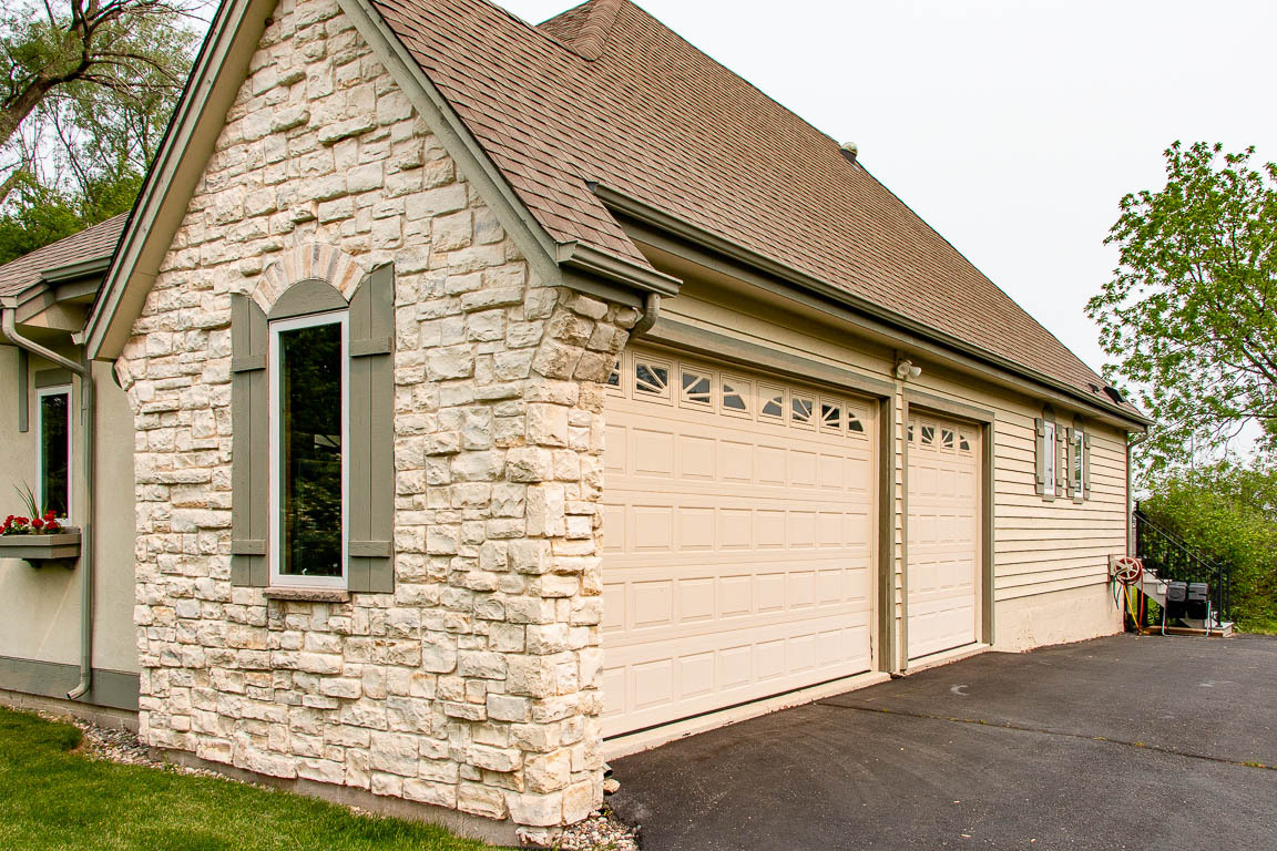 Wisconsin Lake Home for sale (MLS#: 1920769) at 827 E Lakeview Rd, in Hustisford, Wisconsin. (49 of 51)