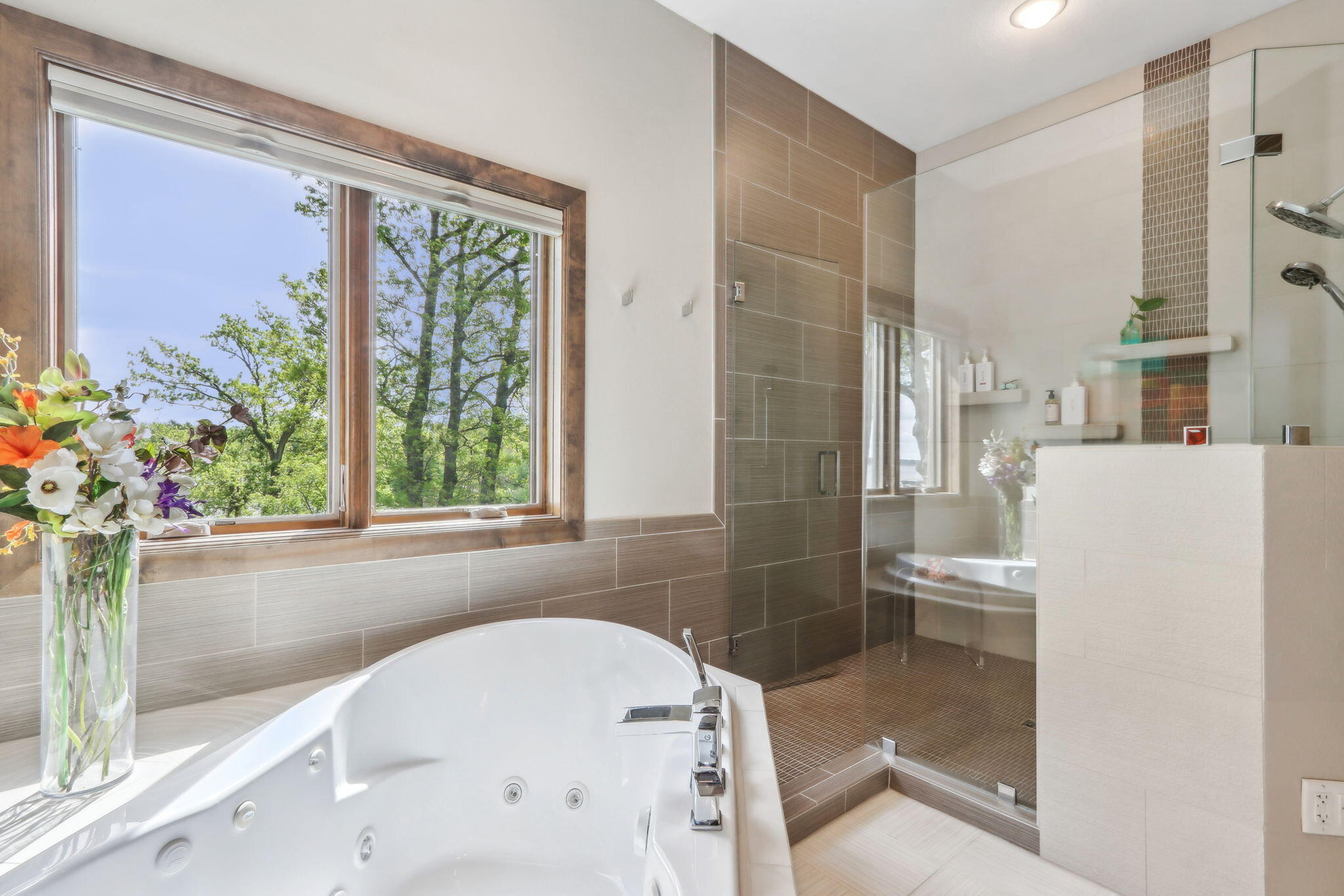 Wisconsin Lake Home for sale (MLS#: 1920815) at N5112 E Water St, in Hubbard, Wisconsin. (37 of 76)