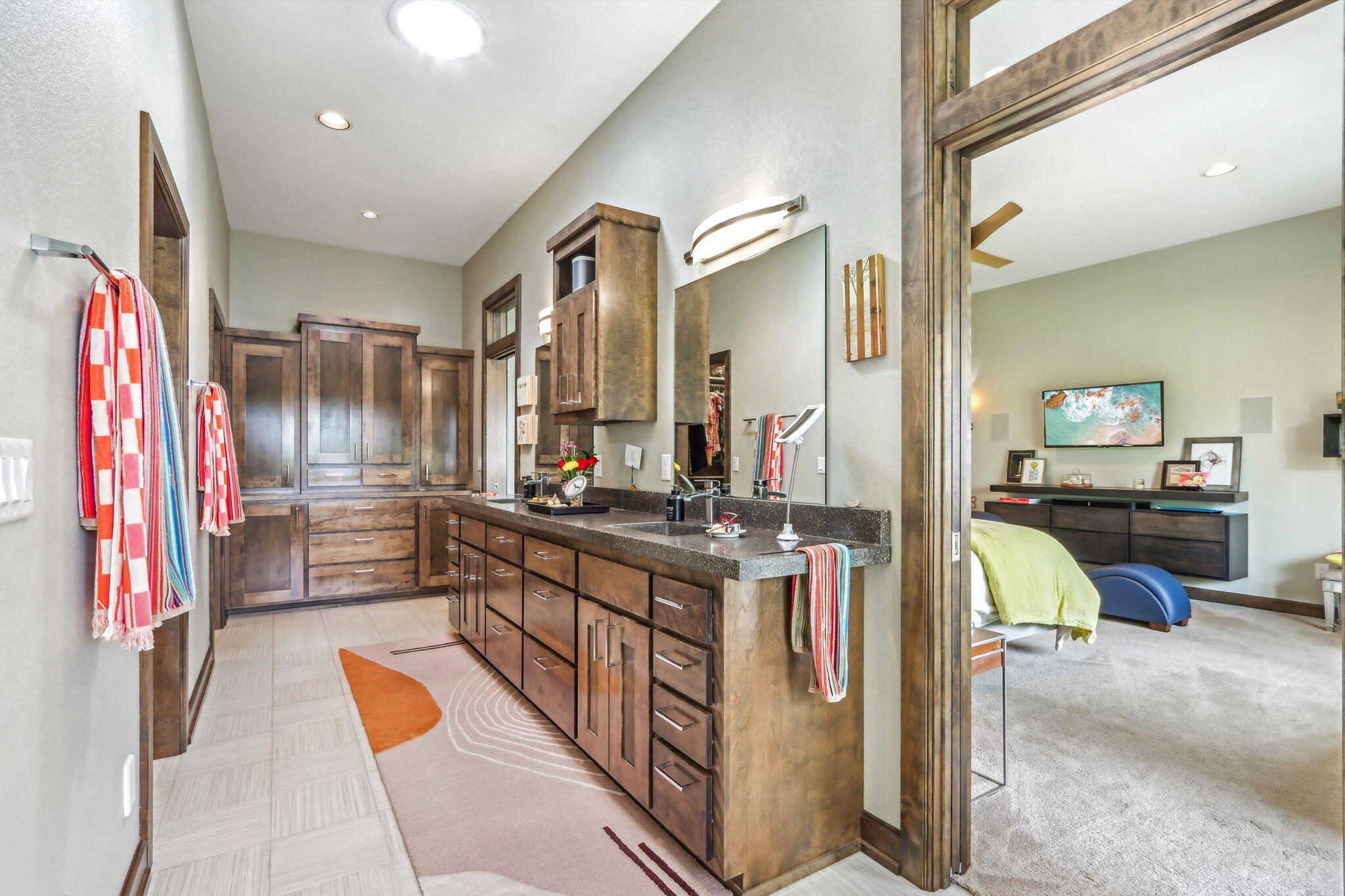 Wisconsin Lake Home for sale (MLS#: 1920815) at N5112 E Water St, in Hubbard, Wisconsin. (39 of 76)