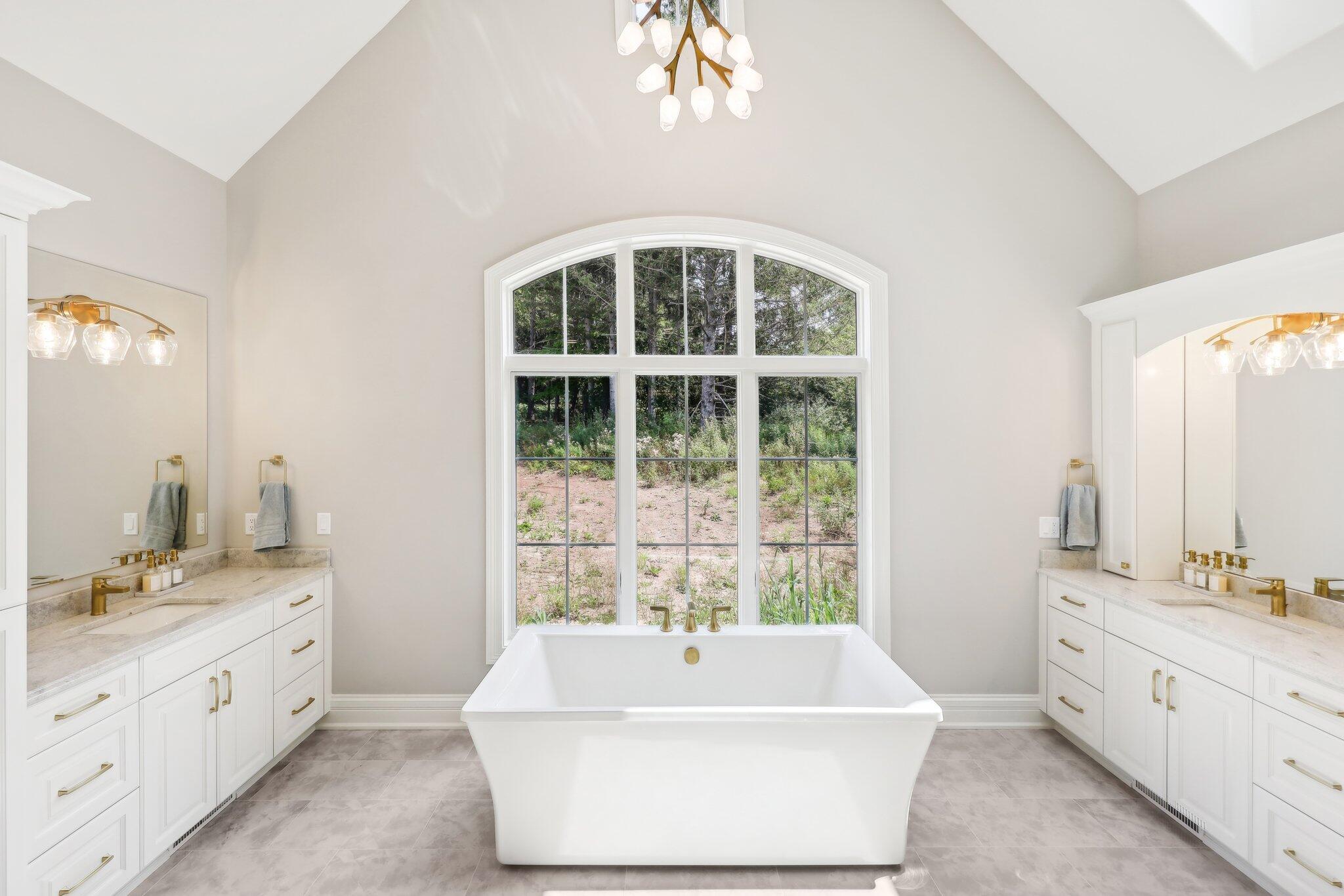 Wisconsin Lake Home for sale (MLS#: 1920930) at 10031 N Range Line Rd, in Mequon, Wisconsin. (41 of 118)