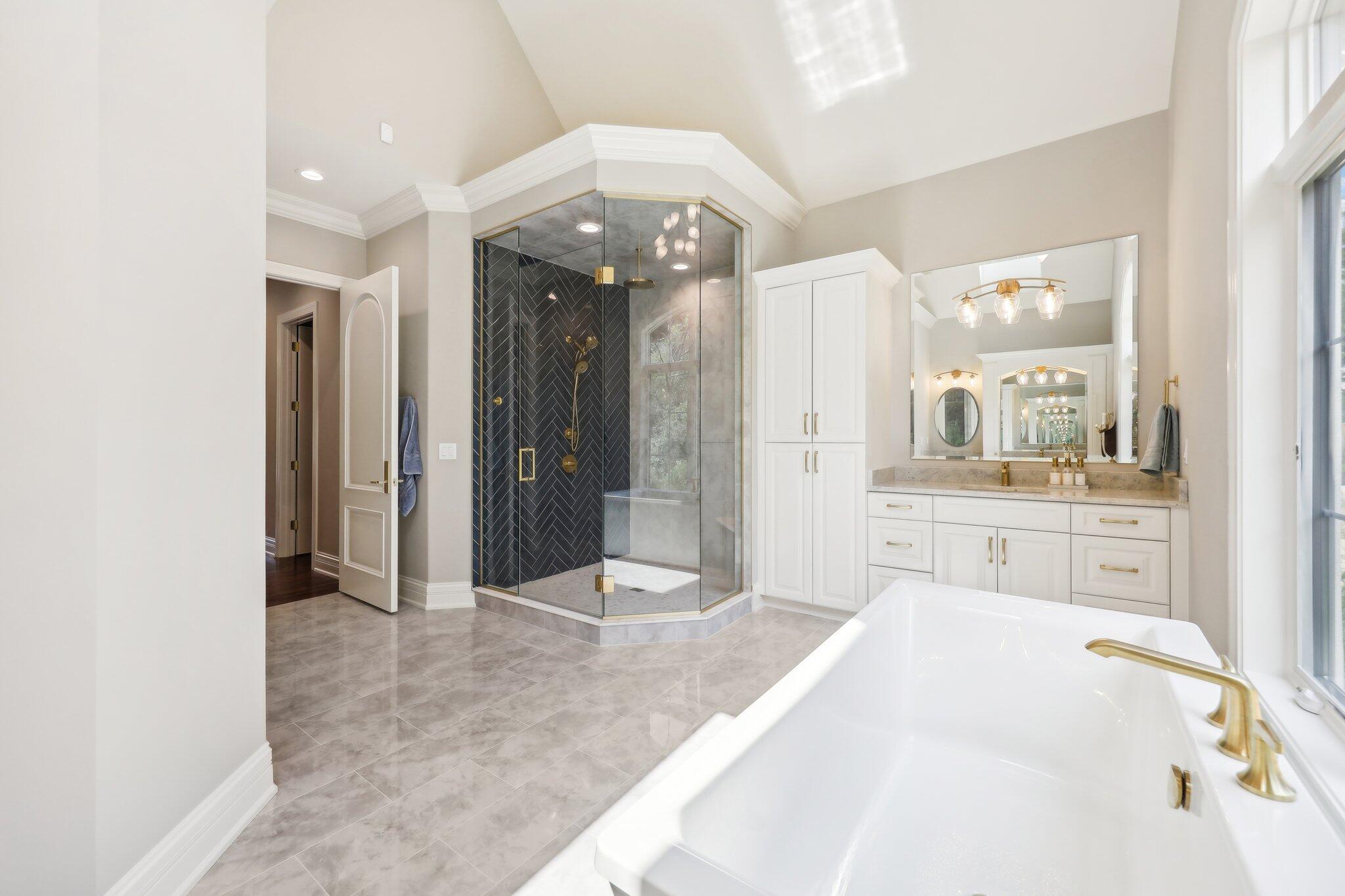 Wisconsin Lake Home for sale (MLS#: 1920930) at 10031 N Range Line Rd, in Mequon, Wisconsin. (42 of 118)