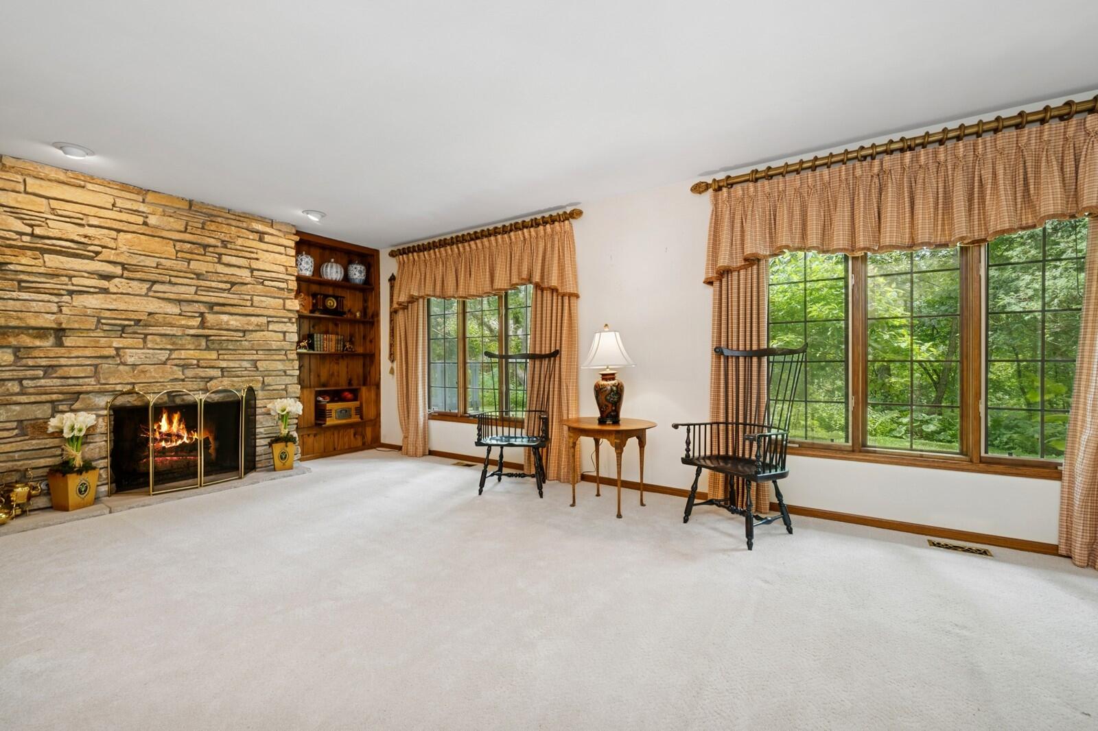 Wisconsin Lake Home for sale (MLS#: 1920977) at 982  Tarrant Dr, in Fontana, Wisconsin. (12 of 42)