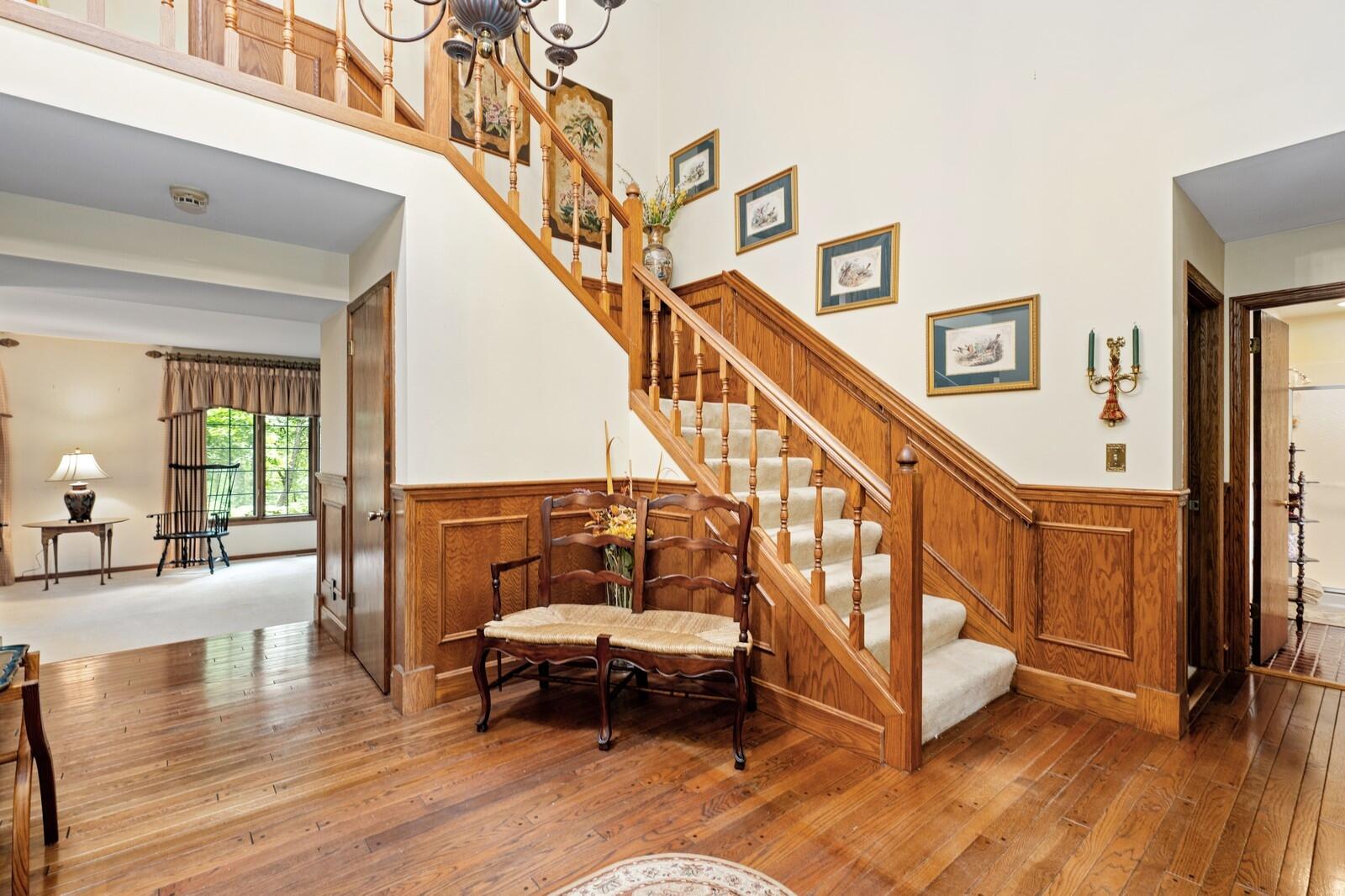 Wisconsin Lake Home for sale (MLS#: 1920977) at 982  Tarrant Dr, in Fontana, Wisconsin. (3 of 42)