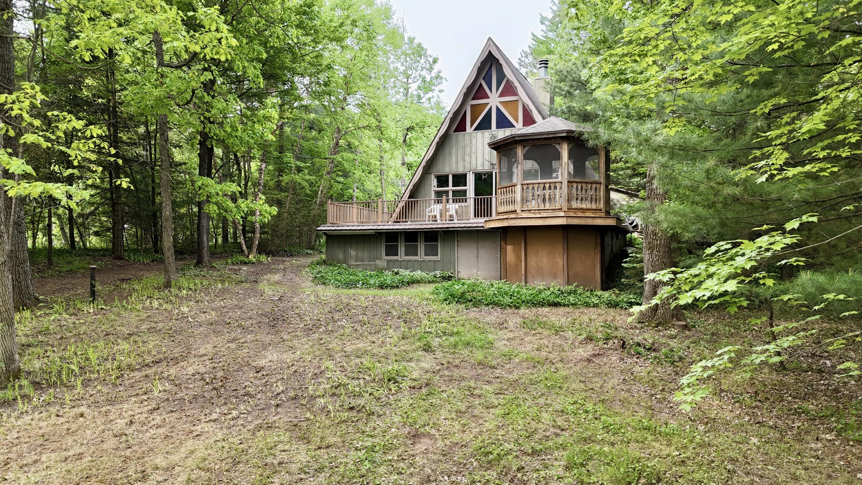 Wisconsin Lake Home for sale (MLS#: 1920992) at N1610  Spirit Ridge Rd, in Menominee, Wisconsin. (2 of 82)