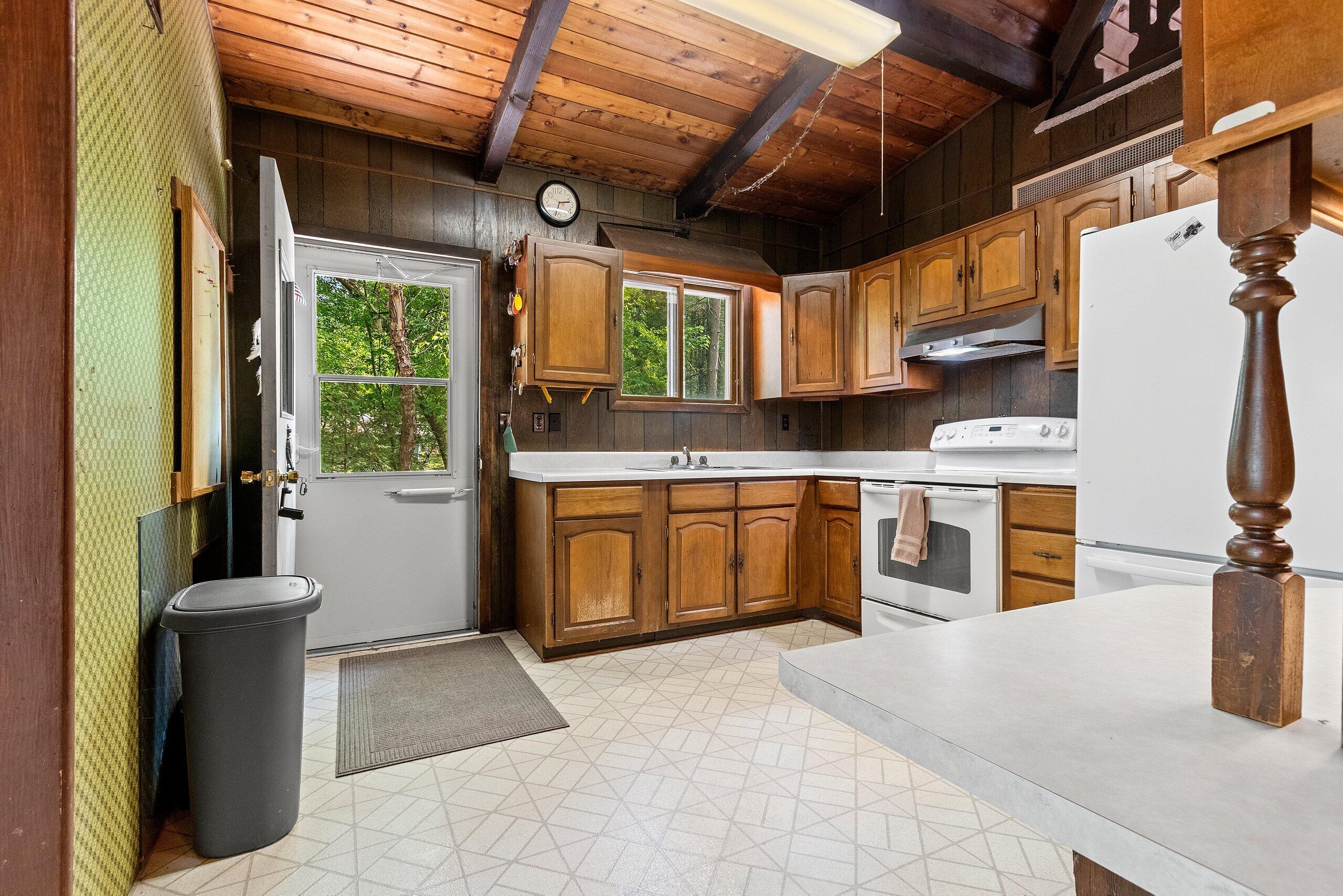 Wisconsin Lake Home for sale (MLS#: 1920992) at N1610  Spirit Ridge Rd, in Menominee, Wisconsin. (16 of 82)