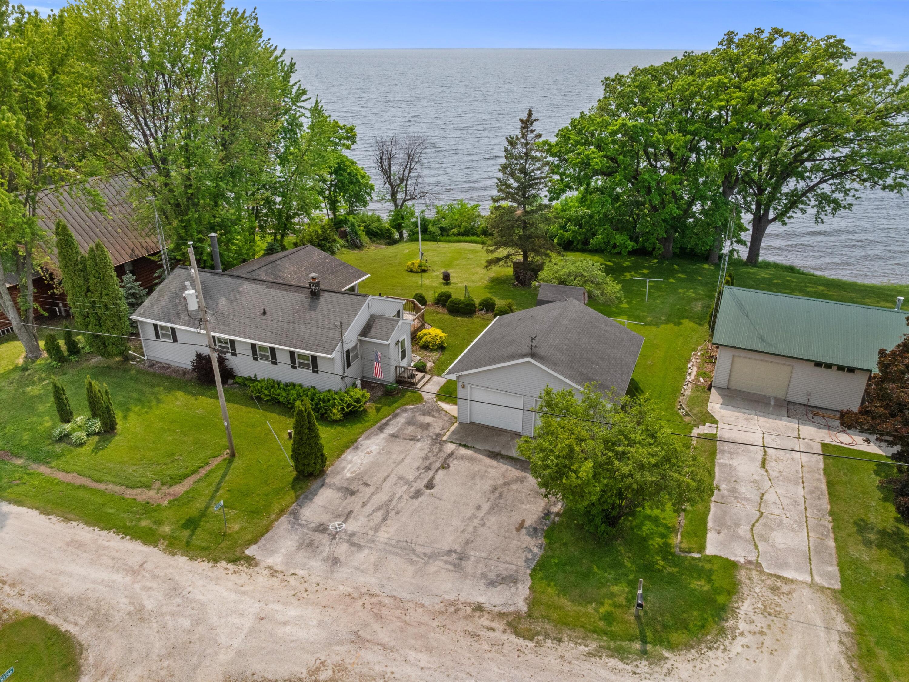 Wisconsin Lake Home for sale (MLS#: 1921061) at N2265  Brothertown Beach Rd, in Brothertown, Wisconsin. (2 of 43)