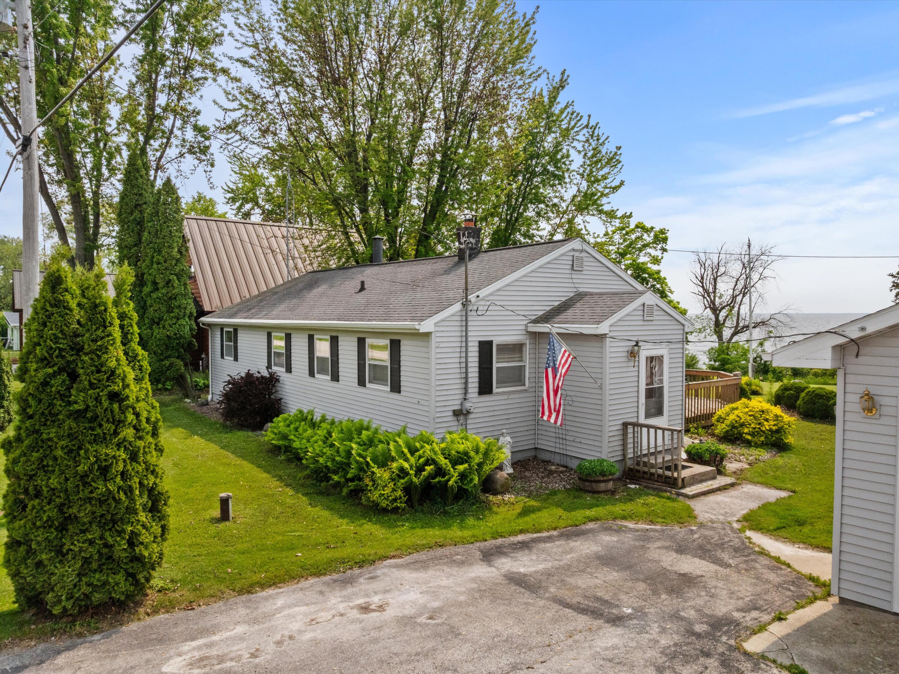 Wisconsin Lake Home for sale (MLS#: 1921061) at N2265  Brothertown Beach Rd, in Brothertown, Wisconsin. (4 of 43)