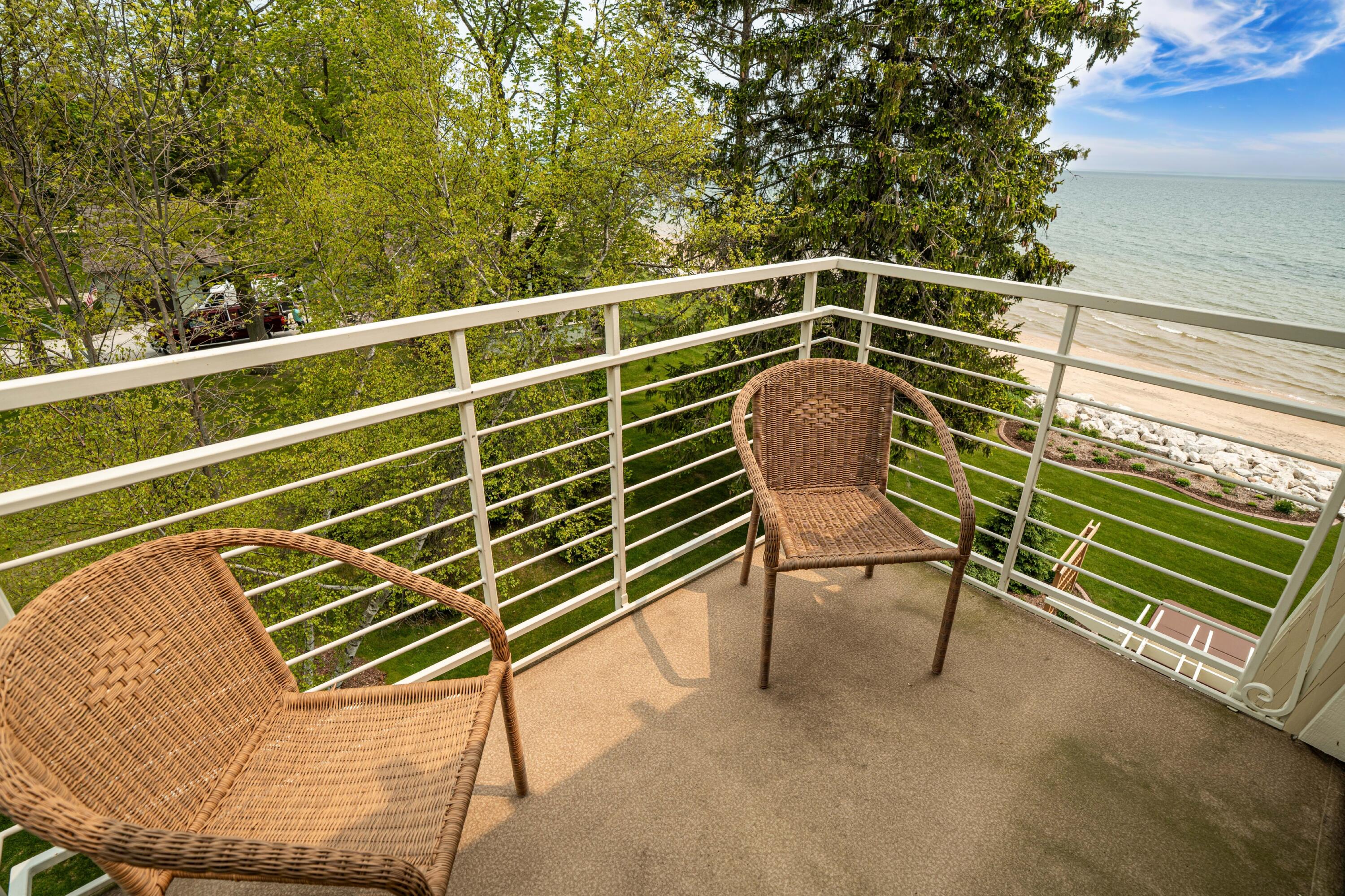 Wisconsin Lake Home for sale (MLS#: 1921082) at 5550  Cedar Beach South -, in Belgium, Wisconsin. (56 of 79)