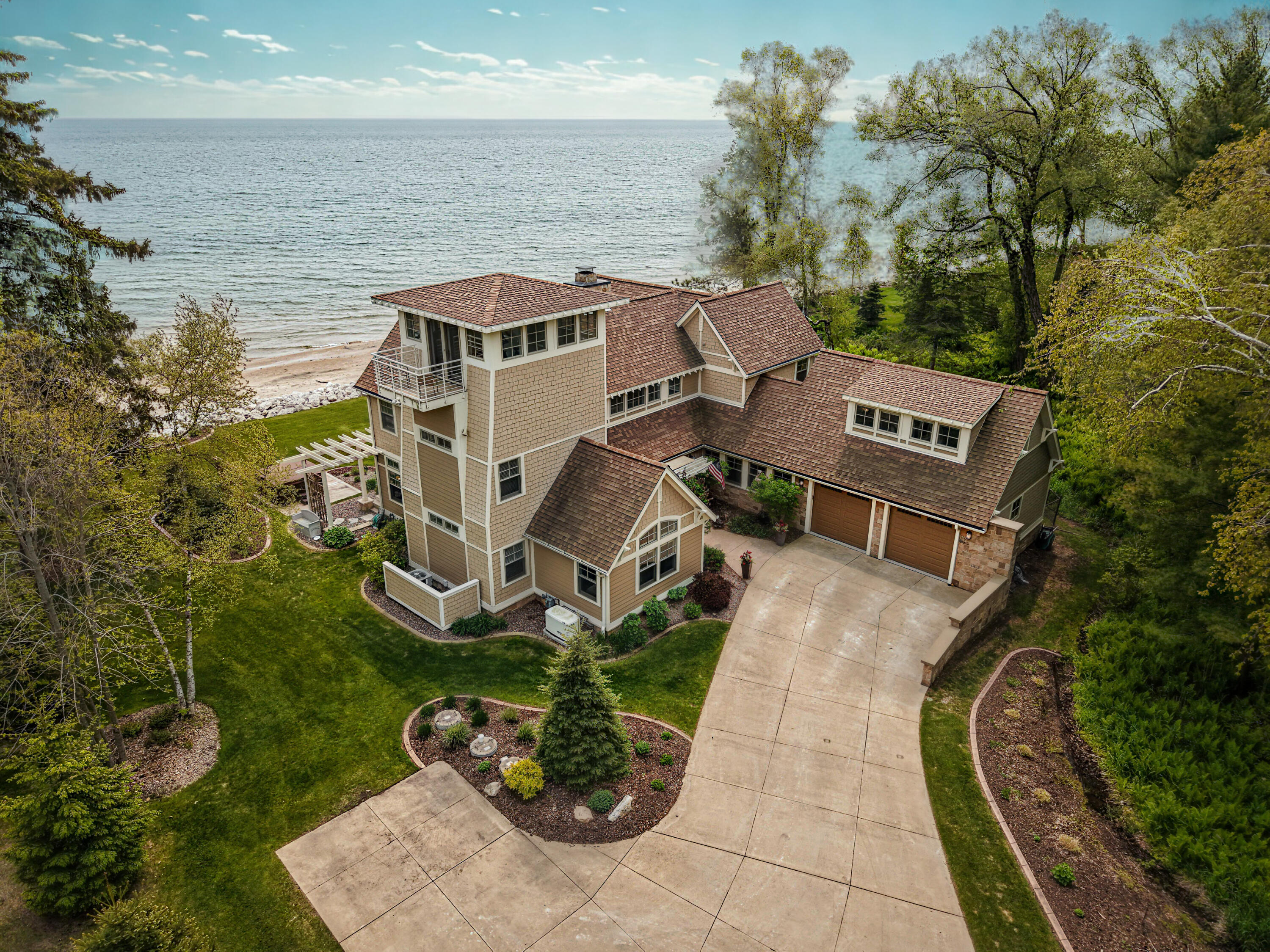 Wisconsin Lake Home for sale (MLS#: 1921082) at 5550  Cedar Beach South -, in Belgium, Wisconsin. (58 of 79)