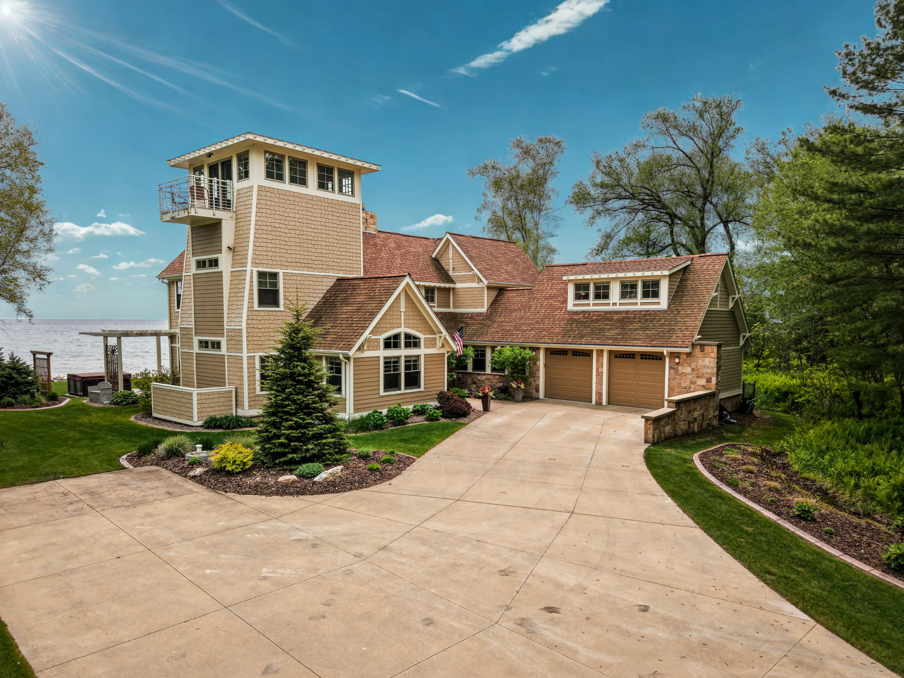 Wisconsin Lake Home for sale (MLS#: 1921082) at 5550  Cedar Beach South -, in Belgium, Wisconsin. (7 of 79)
