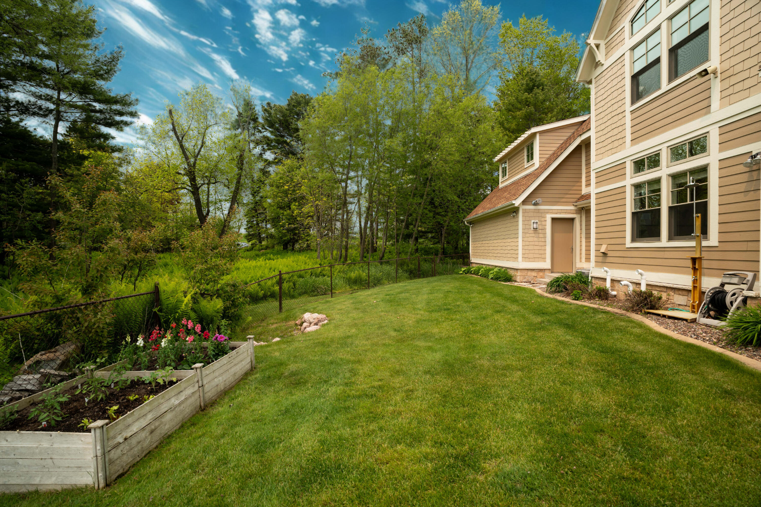Wisconsin Lake Home for sale (MLS#: 1921082) at 5550  Cedar Beach South -, in Belgium, Wisconsin. (68 of 79)