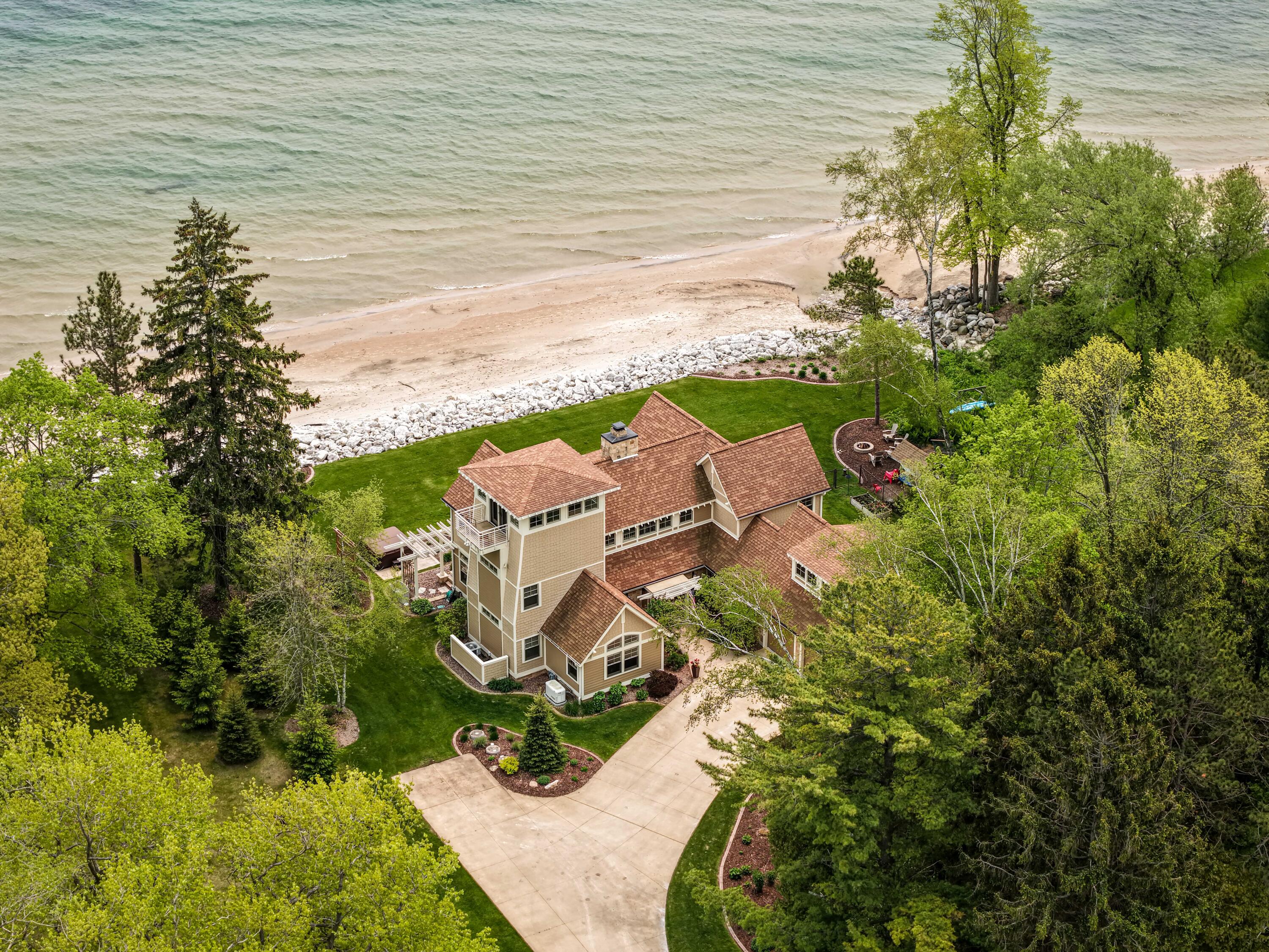 Wisconsin Lake Home for sale (MLS#: 1921082) at 5550  Cedar Beach South -, in Belgium, Wisconsin. (70 of 79)