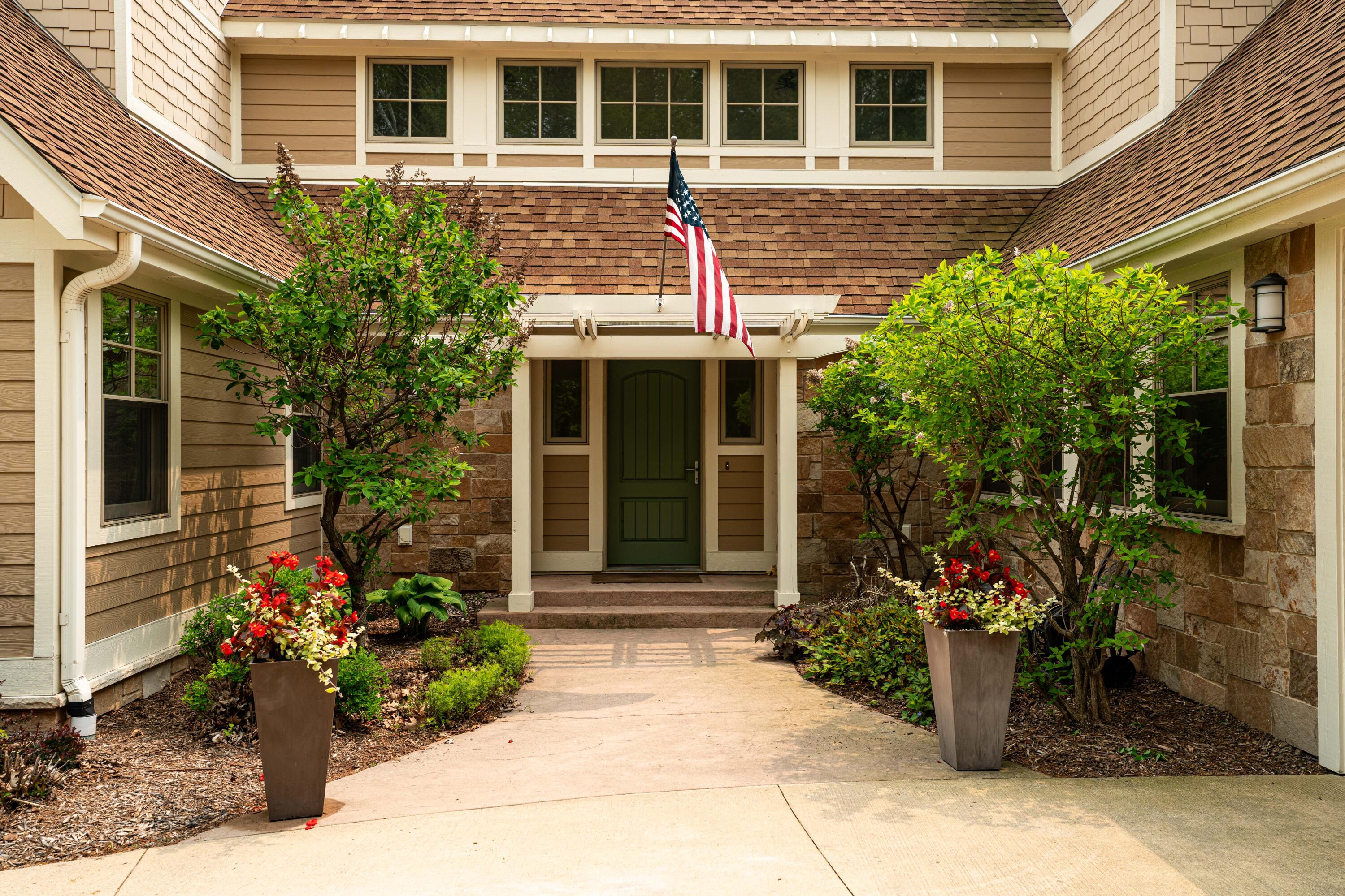 Wisconsin Lake Home for sale (MLS#: 1921082) at 5550  Cedar Beach South -, in Belgium, Wisconsin. (8 of 79)