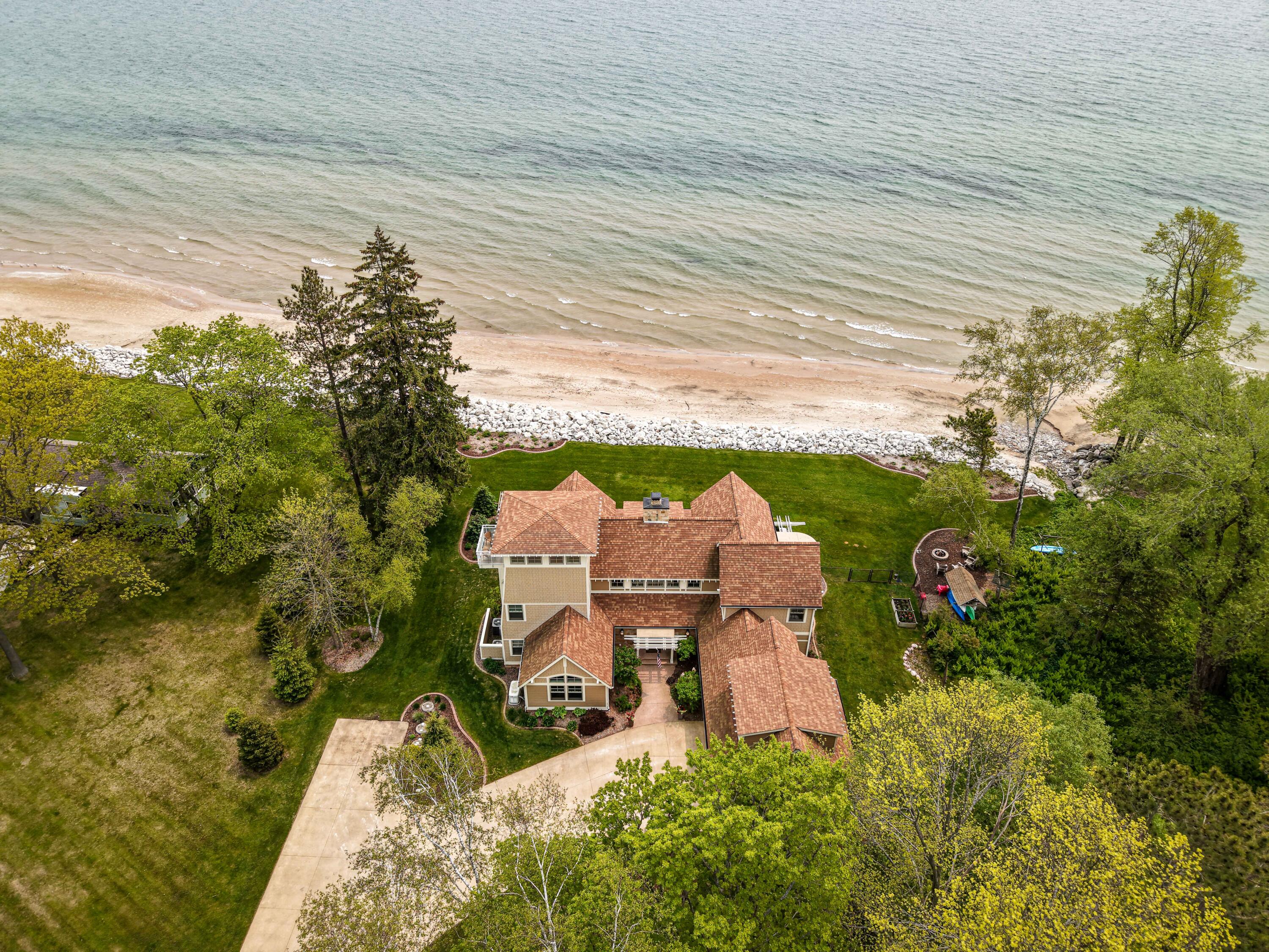 Wisconsin Lake Home for sale (MLS#: 1921082) at 5550  Cedar Beach South -, in Belgium, Wisconsin. (71 of 79)
