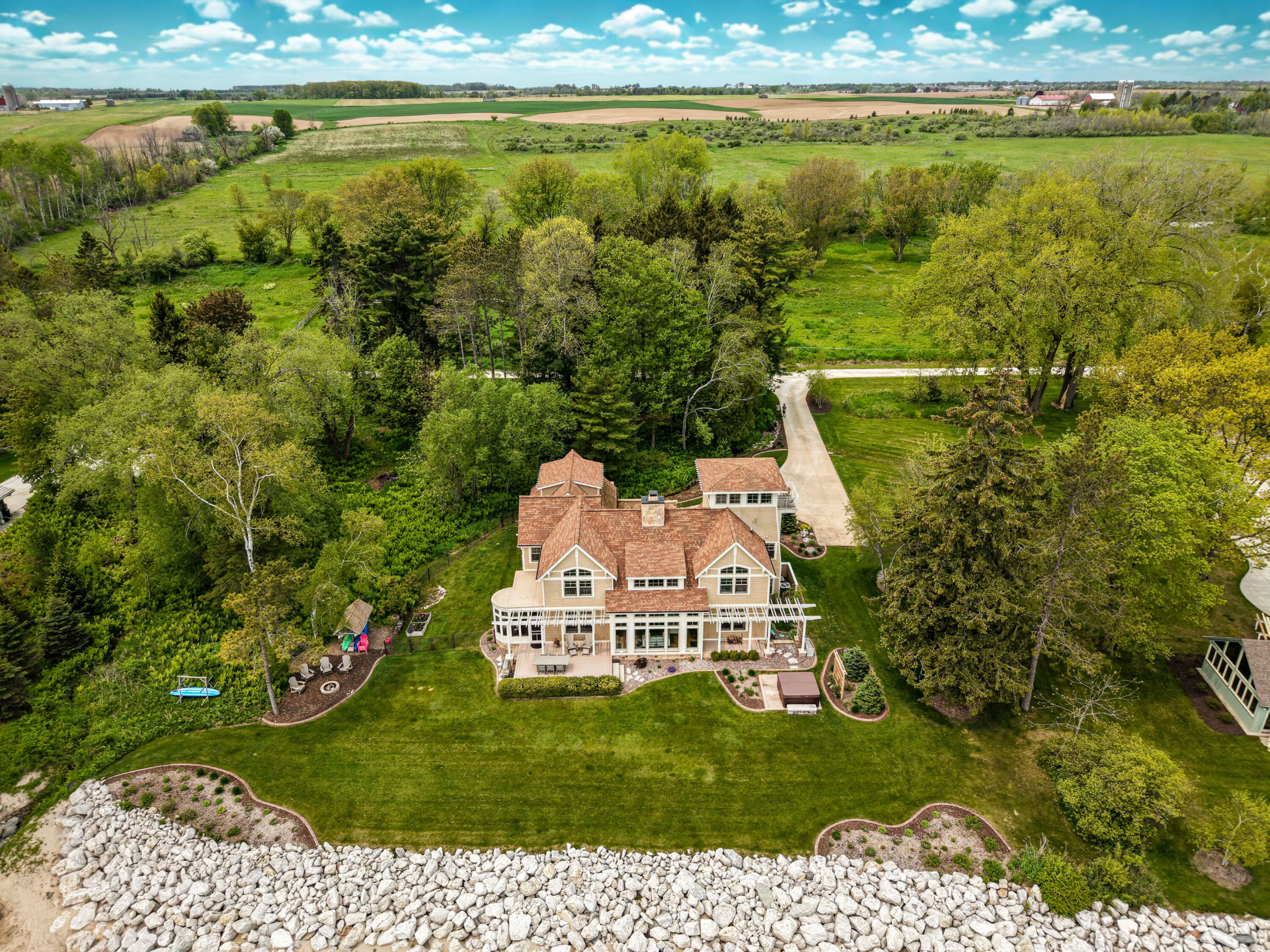 Wisconsin Lake Home for sale (MLS#: 1921082) at 5550  Cedar Beach South -, in Belgium, Wisconsin. (72 of 79)