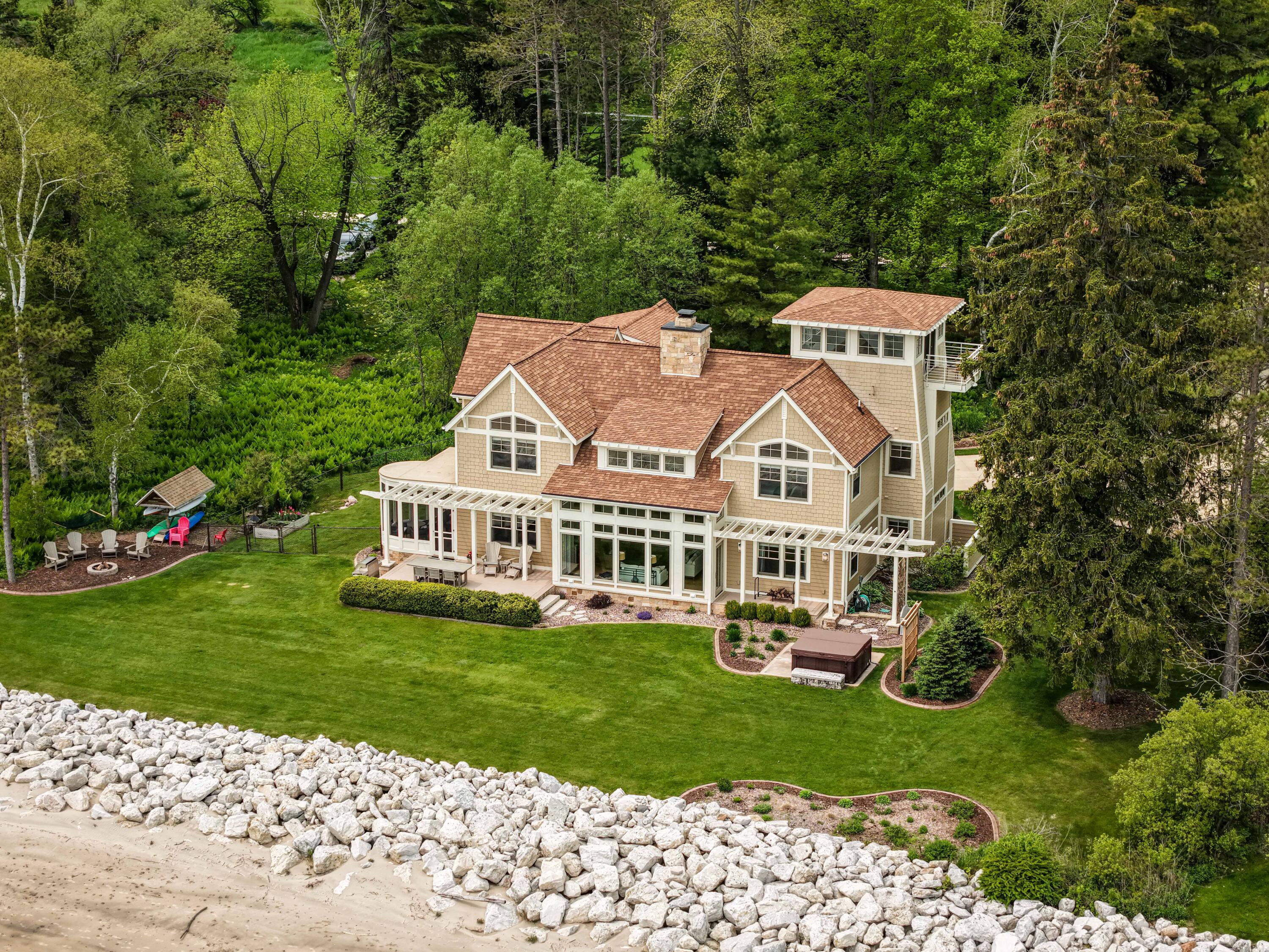 Wisconsin Lake Home for sale (MLS#: 1921082) at 5550  Cedar Beach South -, in Belgium, Wisconsin. (74 of 79)