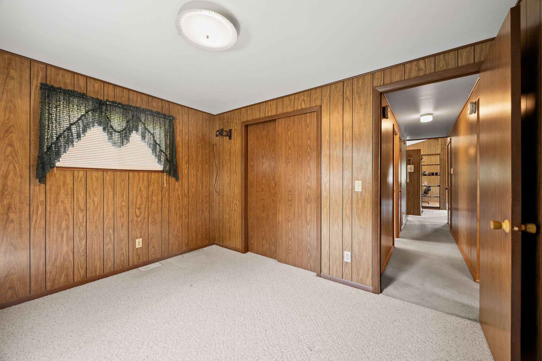 Wisconsin Lake Home for sale (MLS#: 1921132) at 266 N George St, in Whitewater, Wisconsin. (22 of 28)