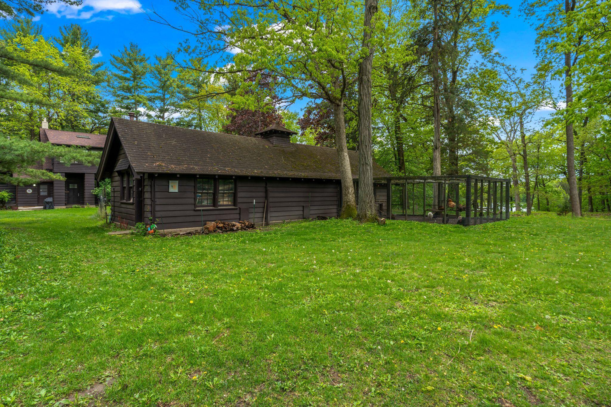 Wisconsin Lake Home for sale (MLS#: 1921250) at 2937 N Mill Rd, in Summit, Wisconsin. (19 of 23)
