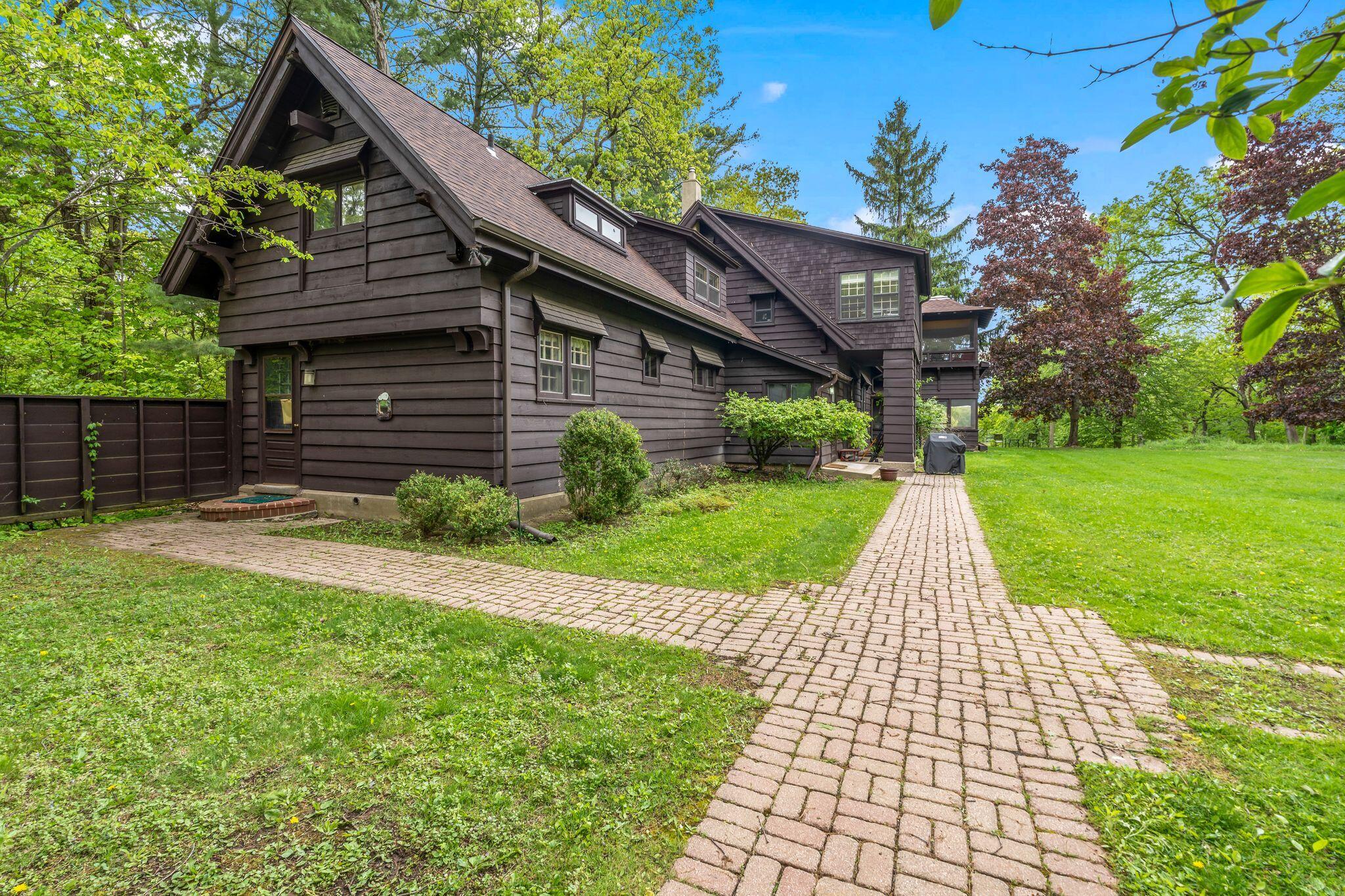 Wisconsin Lake Home for sale (MLS#: 1921250) at 2937 N Mill Rd, in Summit, Wisconsin. (7 of 23)