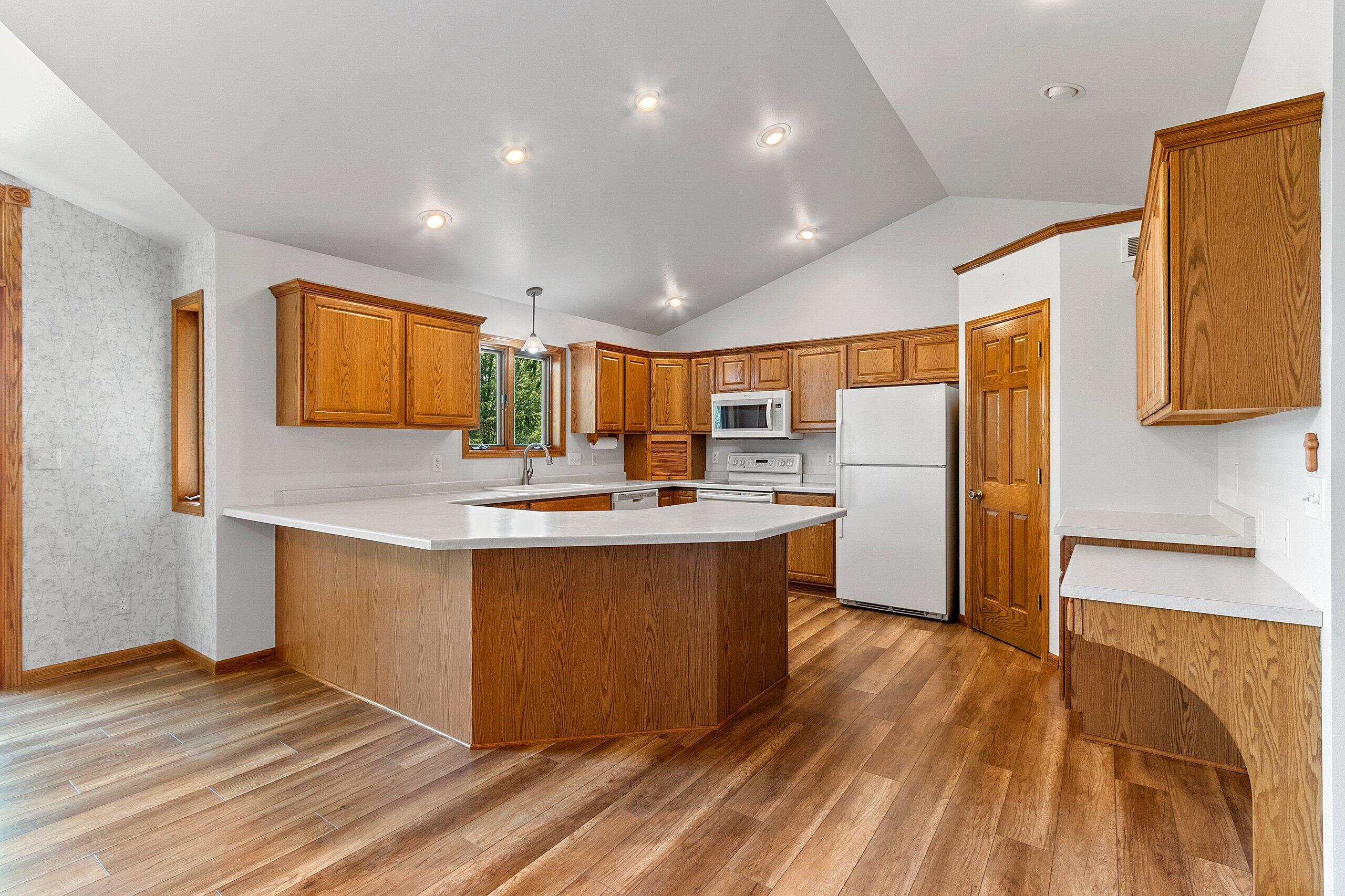 Wisconsin Lake Home for sale (MLS#: 1921282) at 2411  Popp Ln, in Rockland, Wisconsin. (24 of 58)