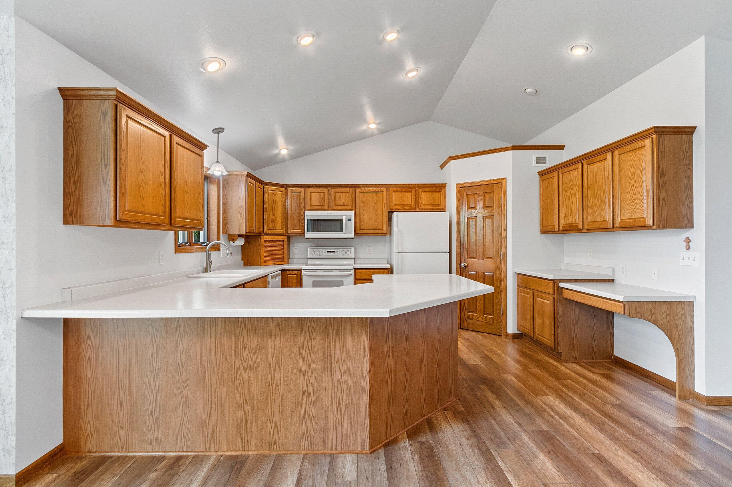 Wisconsin Lake Home for sale (MLS#: 1921282) at 2411  Popp Ln, in Rockland, Wisconsin. (25 of 58)