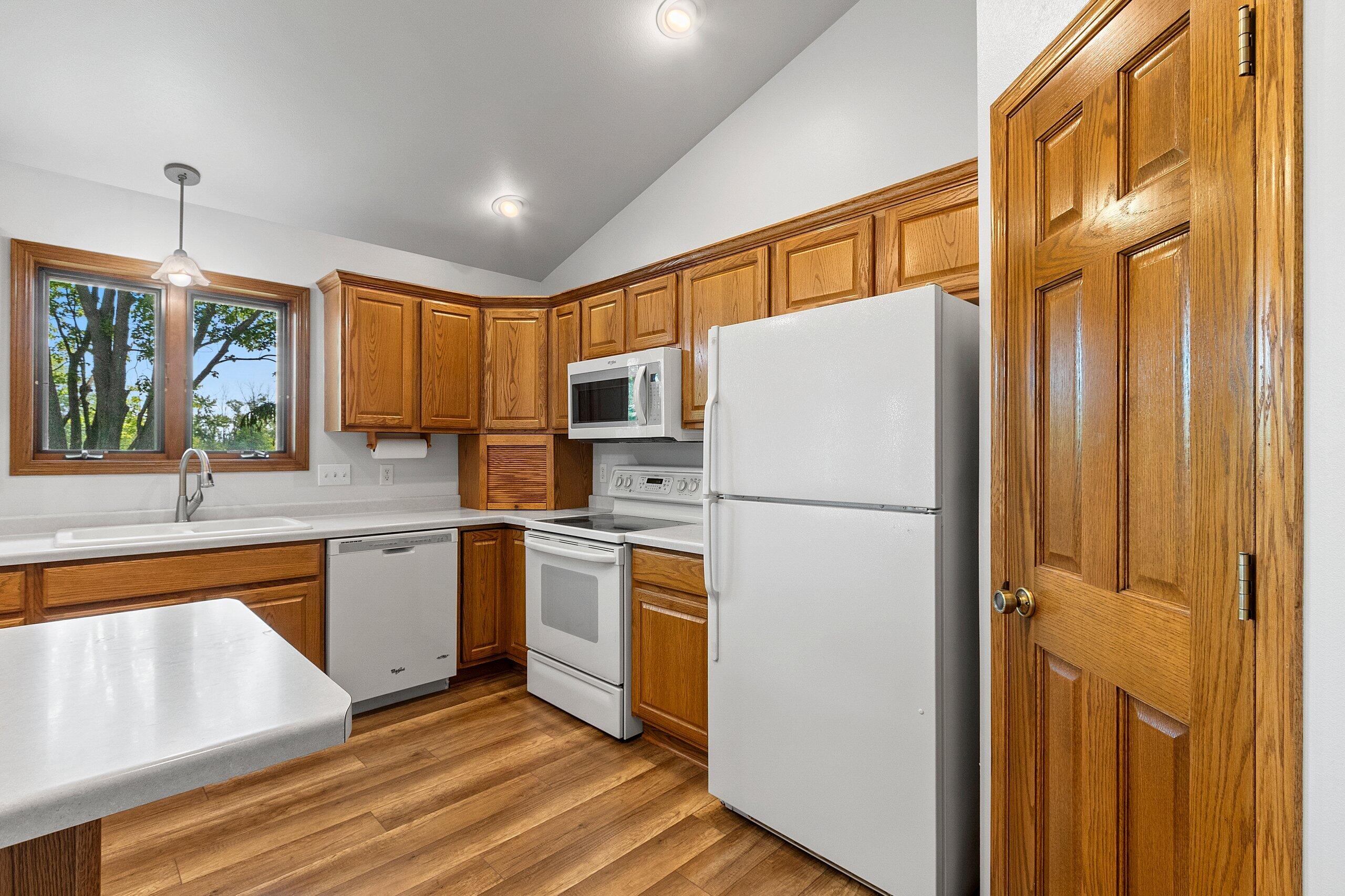 Wisconsin Lake Home for sale (MLS#: 1921282) at 2411  Popp Ln, in Rockland, Wisconsin. (27 of 58)