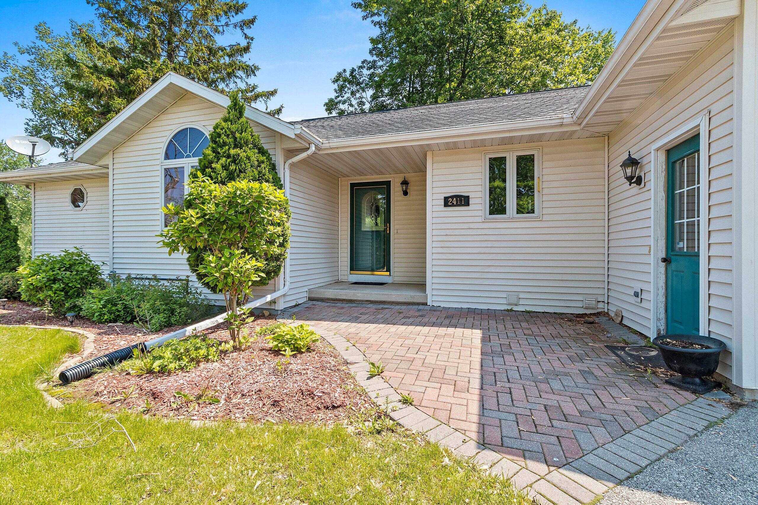 Wisconsin Lake Home for sale (MLS#: 1921282) at 2411  Popp Ln, in Rockland, Wisconsin. (5 of 58)