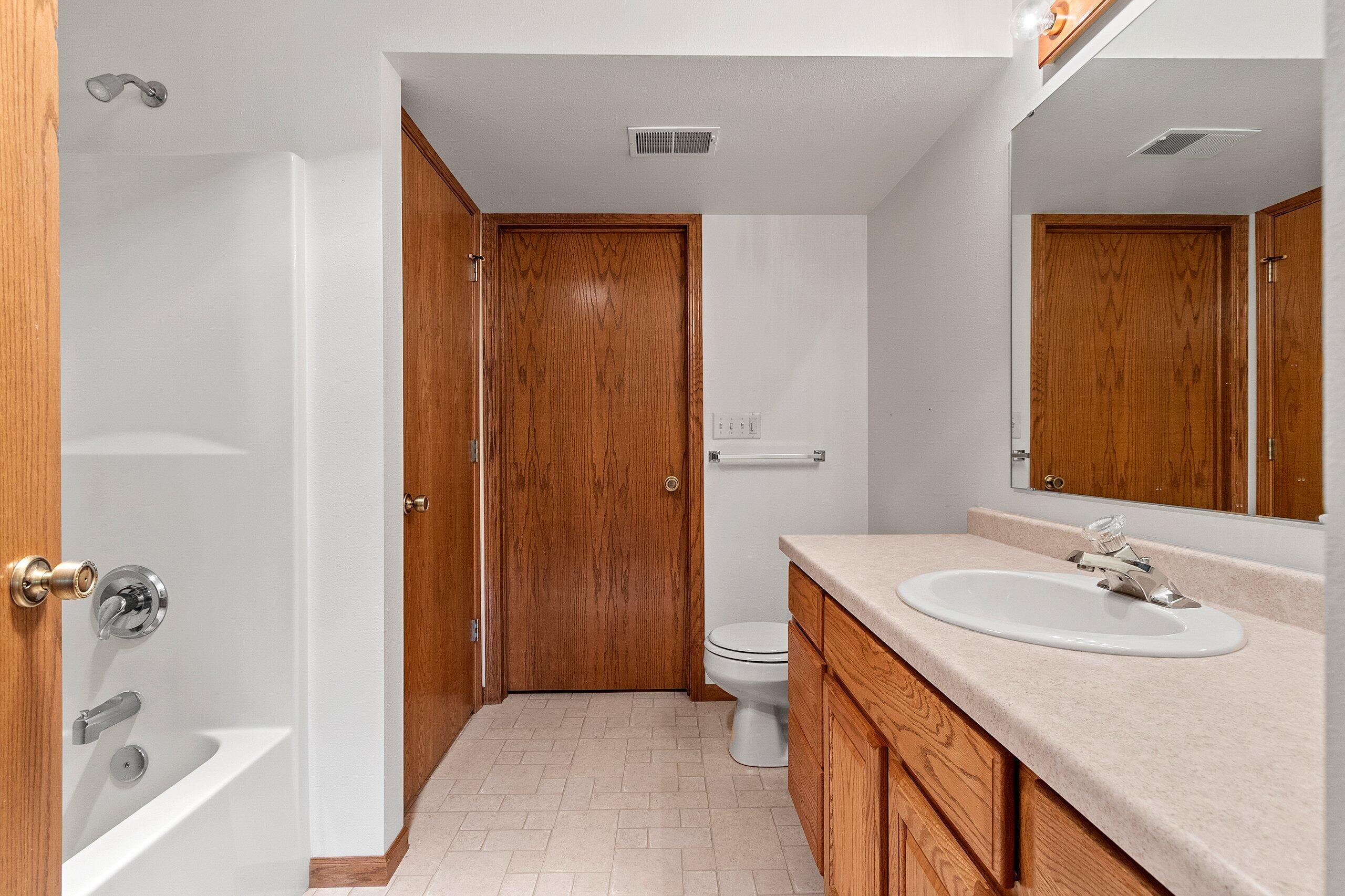 Wisconsin Lake Home for sale (MLS#: 1921282) at 2411  Popp Ln, in Rockland, Wisconsin. (55 of 58)