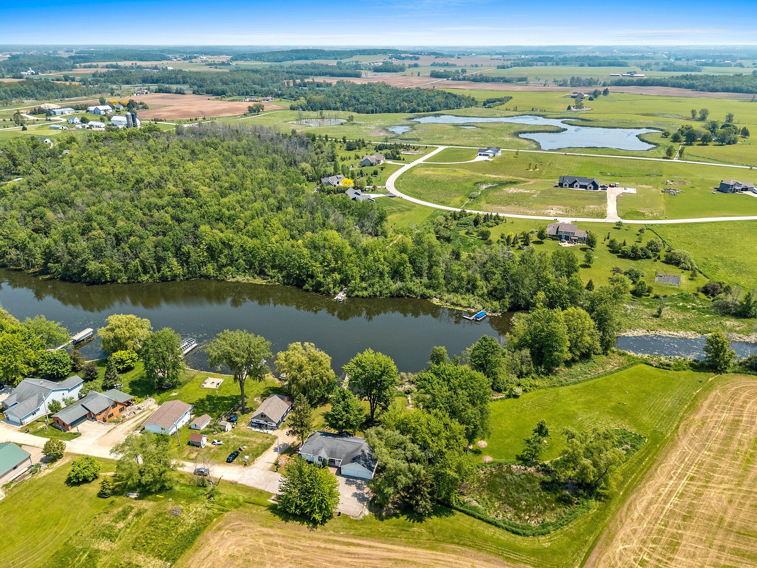 Wisconsin Lake Home for sale (MLS#: 1921282) at 2411  Popp Ln, in Rockland, Wisconsin. (8 of 58)