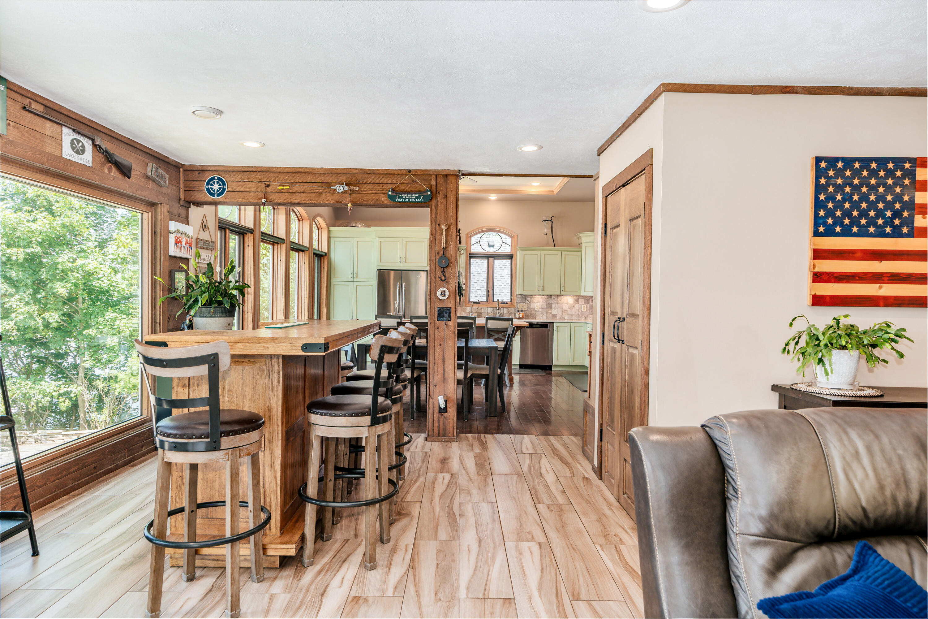 Wisconsin Lake Home for sale (MLS#: 1921300) at 5420 W Peninsula Dr, in Waterford, Wisconsin. (17 of 60)