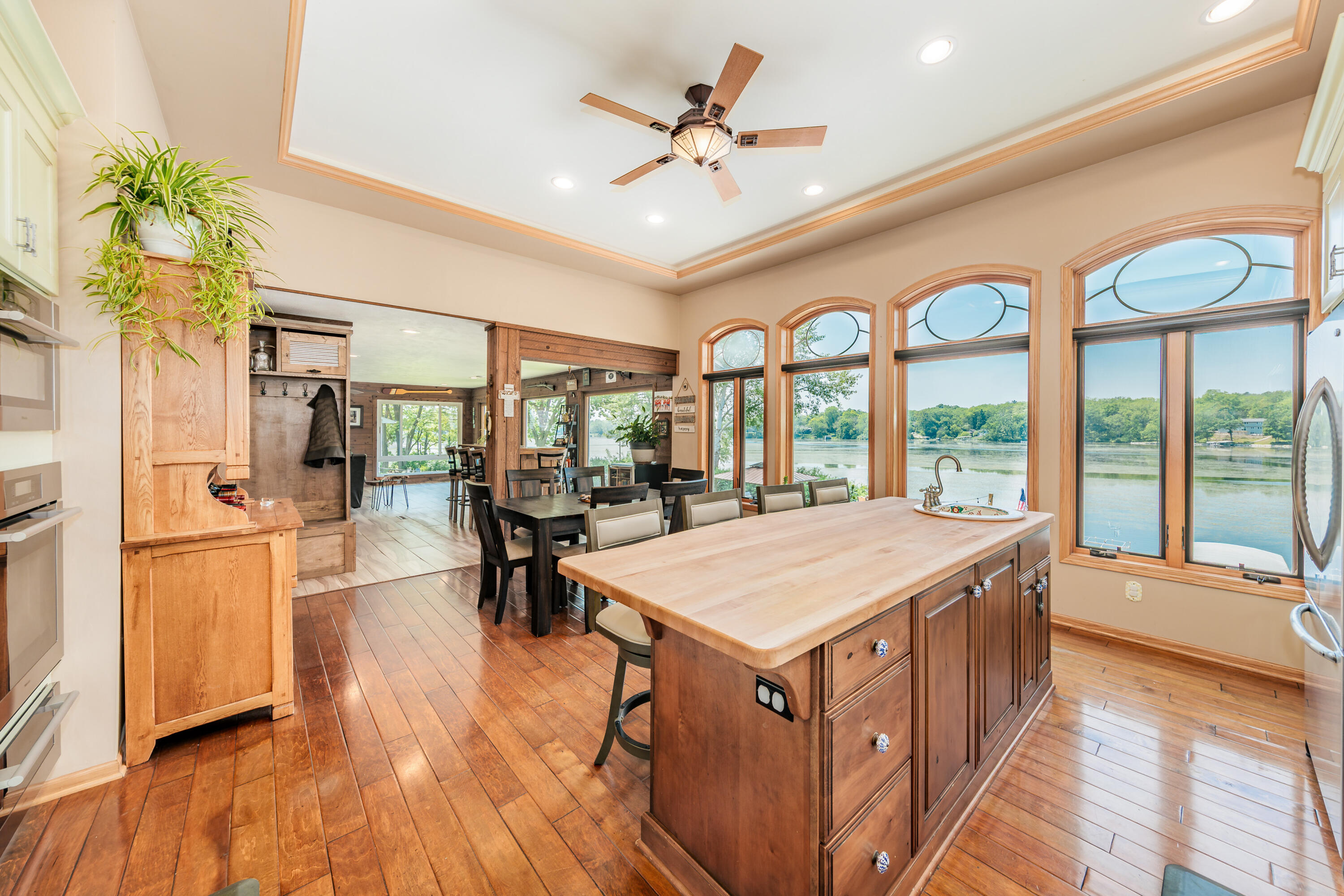 Wisconsin Lake Home for sale (MLS#: 1921300) at 5420 W Peninsula Dr, in Waterford, Wisconsin. (26 of 60)