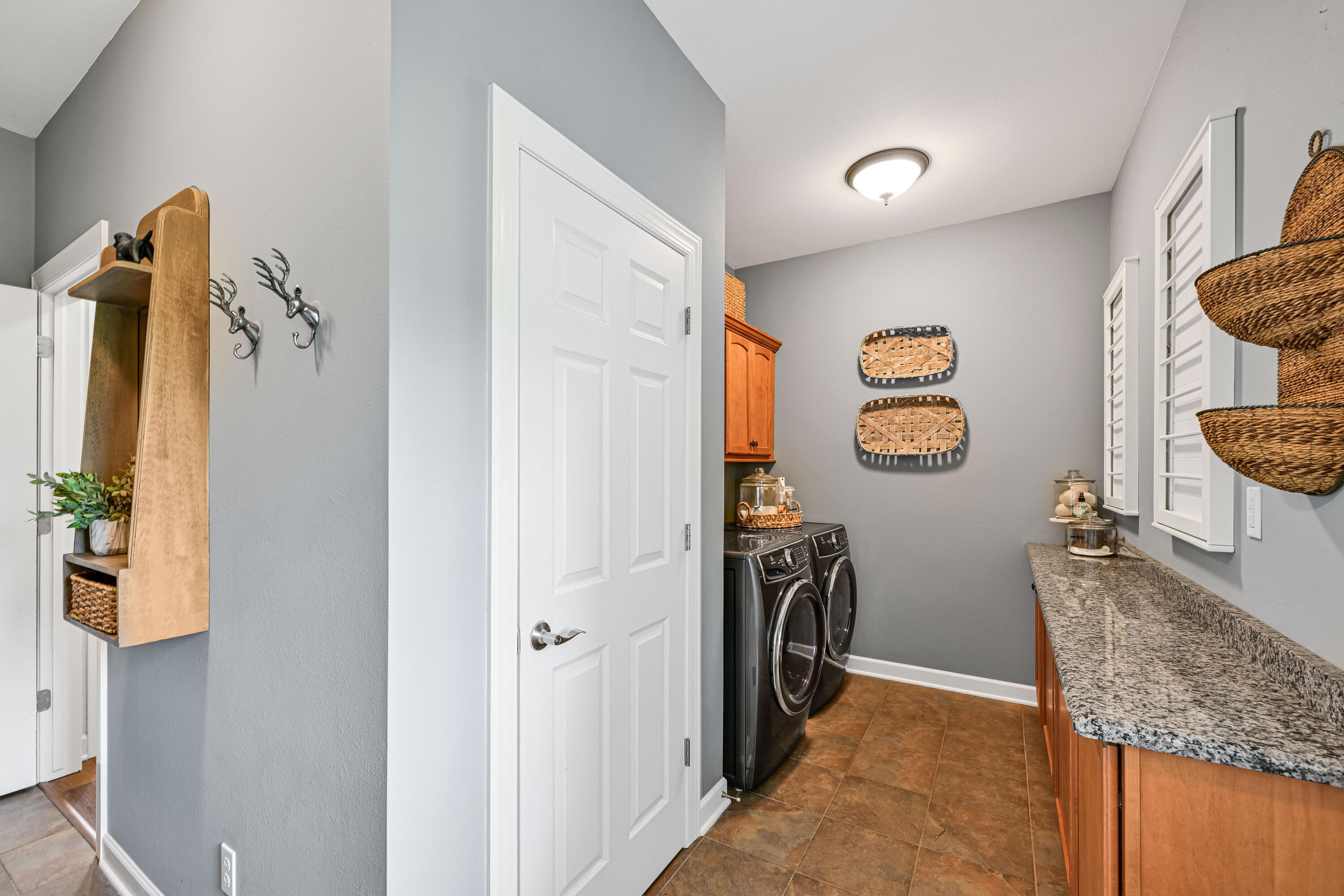 Wisconsin Lake Home for sale (MLS#: 1921510) at 13345 N Laurel Ln, in Mequon, Wisconsin. (19 of 46)