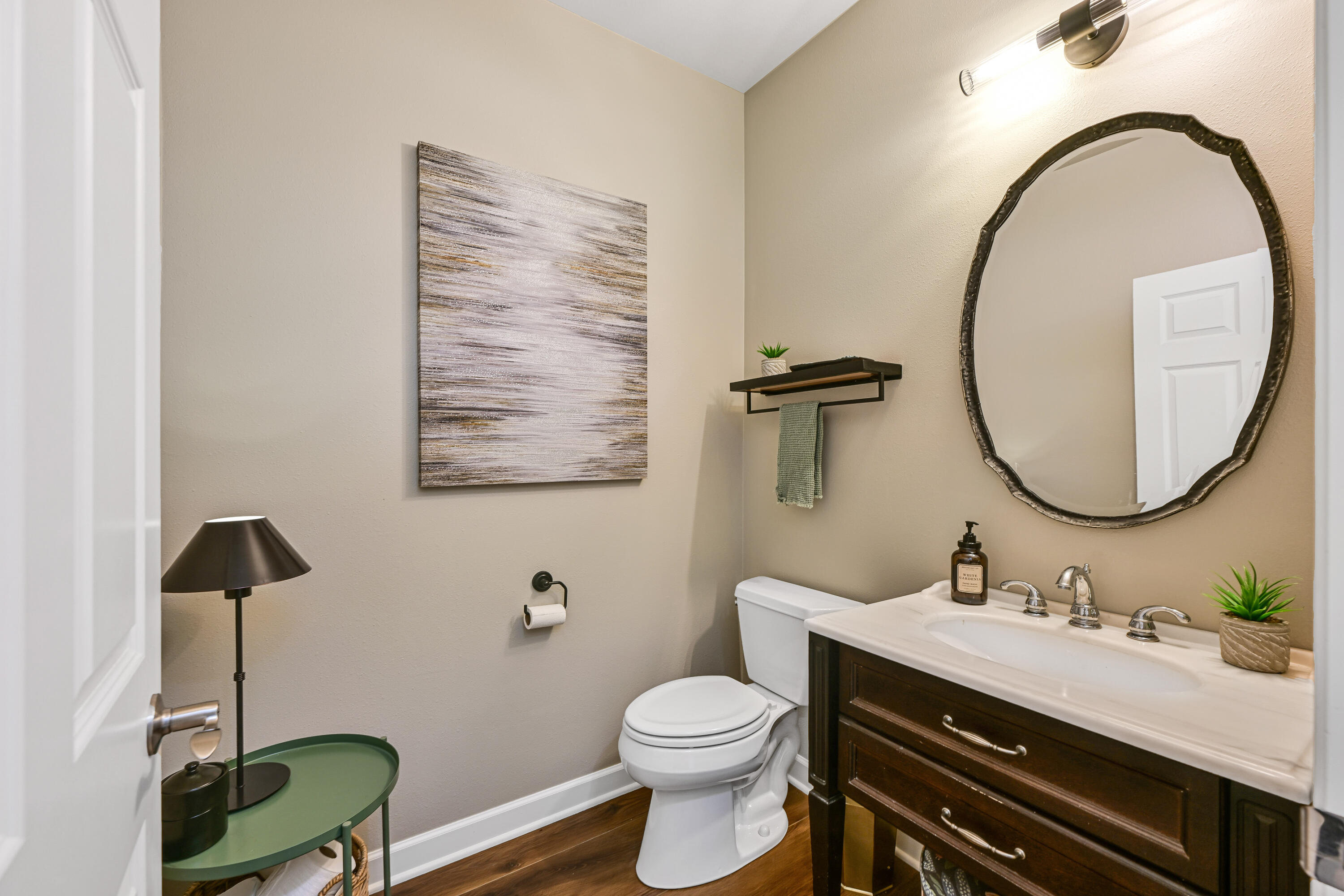 Wisconsin Lake Home for sale (MLS#: 1921510) at 13345 N Laurel Ln, in Mequon, Wisconsin. (20 of 46)