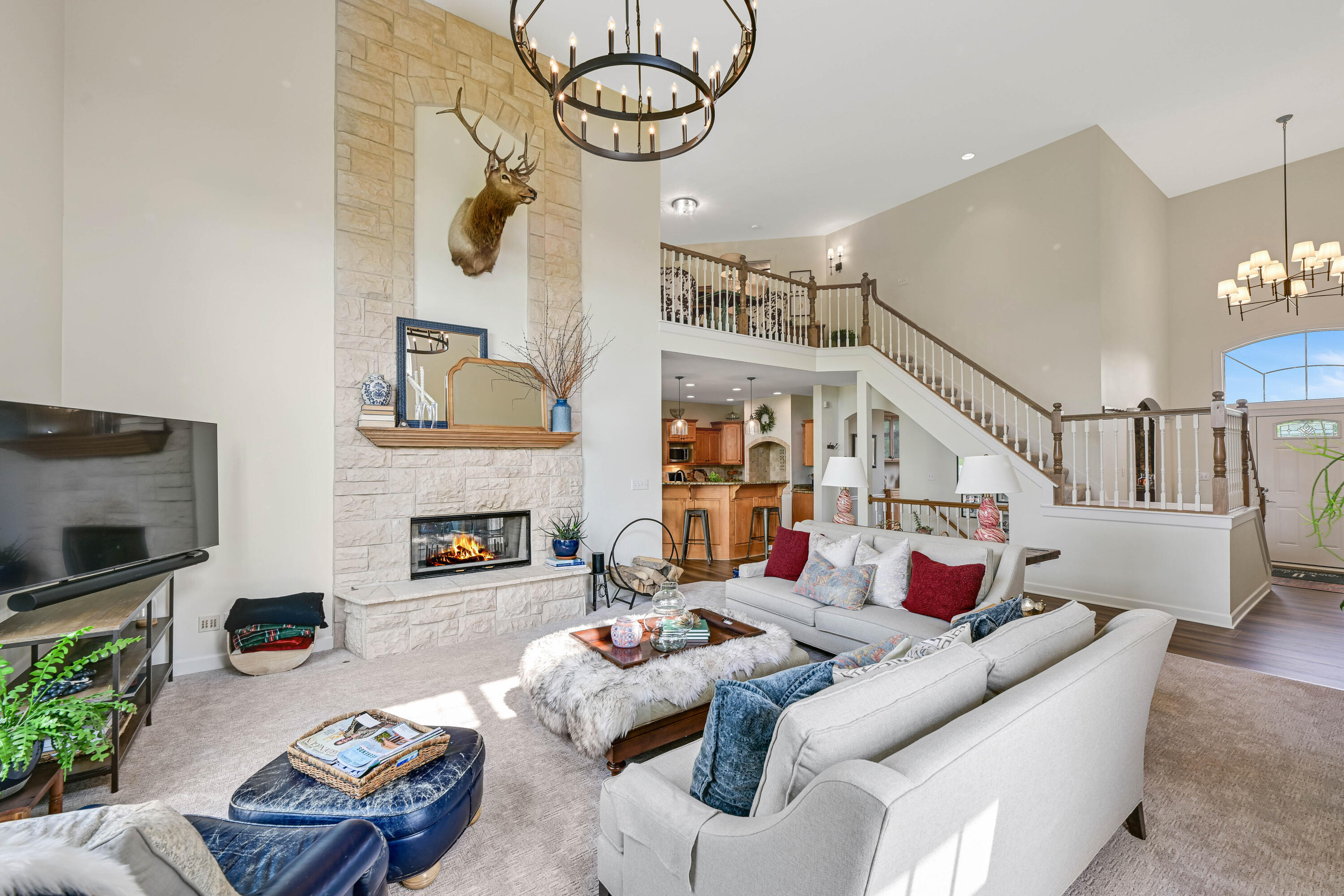 Wisconsin Lake Home for sale (MLS#: 1921510) at 13345 N Laurel Ln, in Mequon, Wisconsin. (6 of 46)