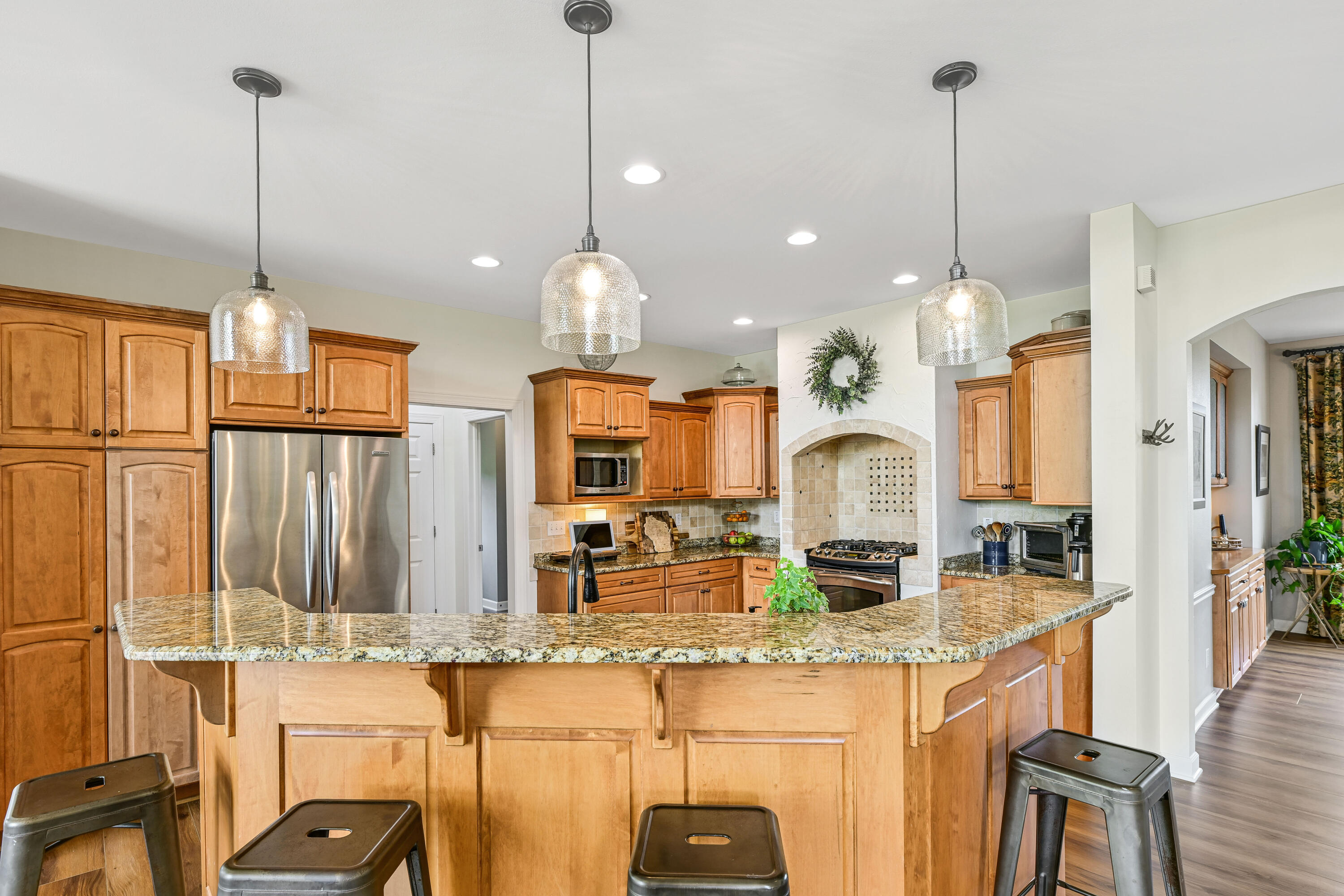 Wisconsin Lake Home for sale (MLS#: 1921510) at 13345 N Laurel Ln, in Mequon, Wisconsin. (9 of 46)