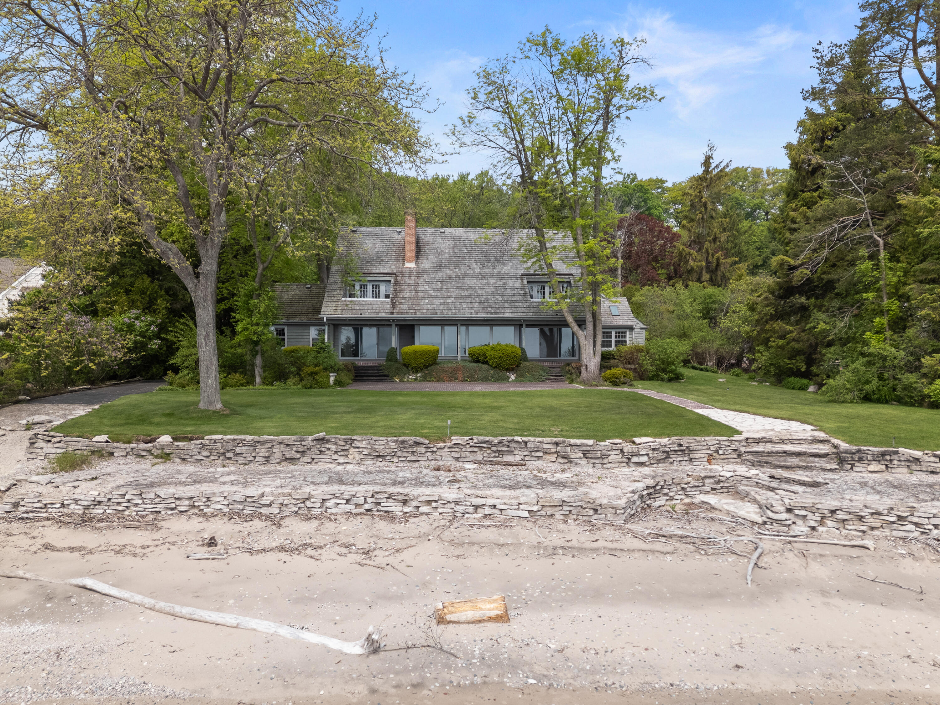 Wisconsin Lake Home for sale (MLS#: 1921543) at 7954 N Beach Dr, in Fox Point, Wisconsin. (2 of 40)