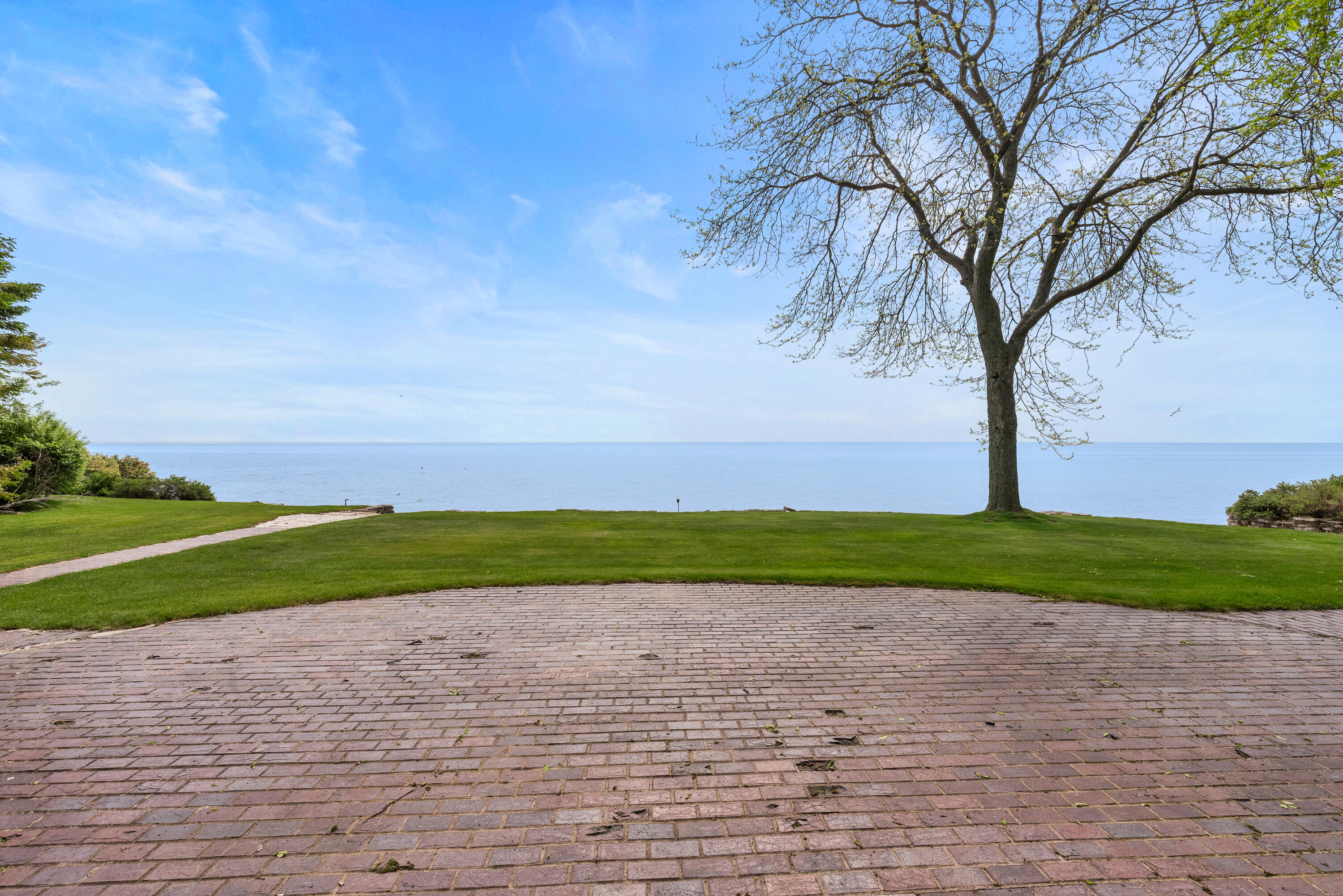 Wisconsin Lake Home for sale (MLS#: 1921543) at 7954 N Beach Dr, in Fox Point, Wisconsin. (22 of 40)