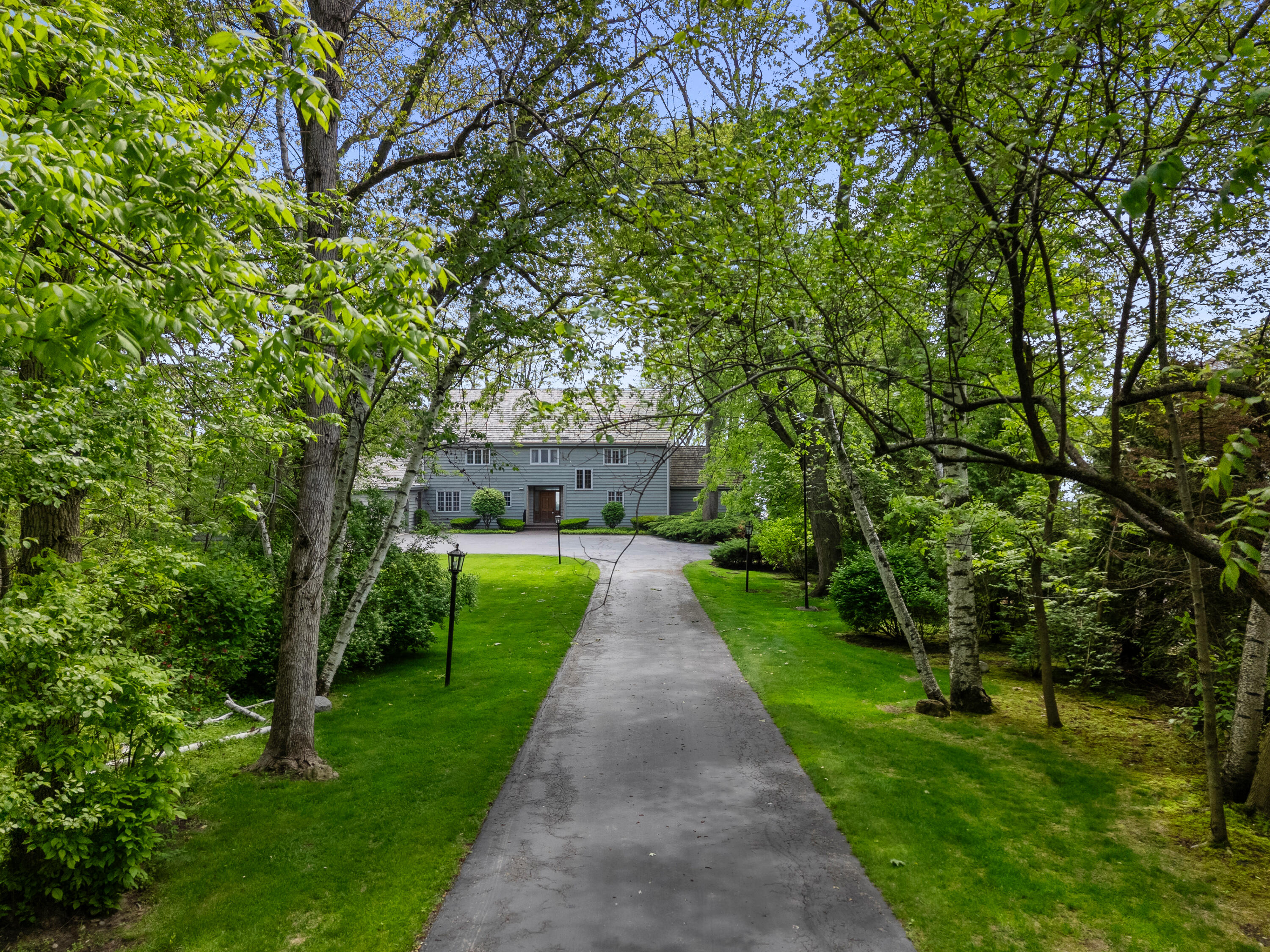 Wisconsin Lake Home for sale (MLS#: 1921543) at 7954 N Beach Dr, in Fox Point, Wisconsin. (26 of 40)