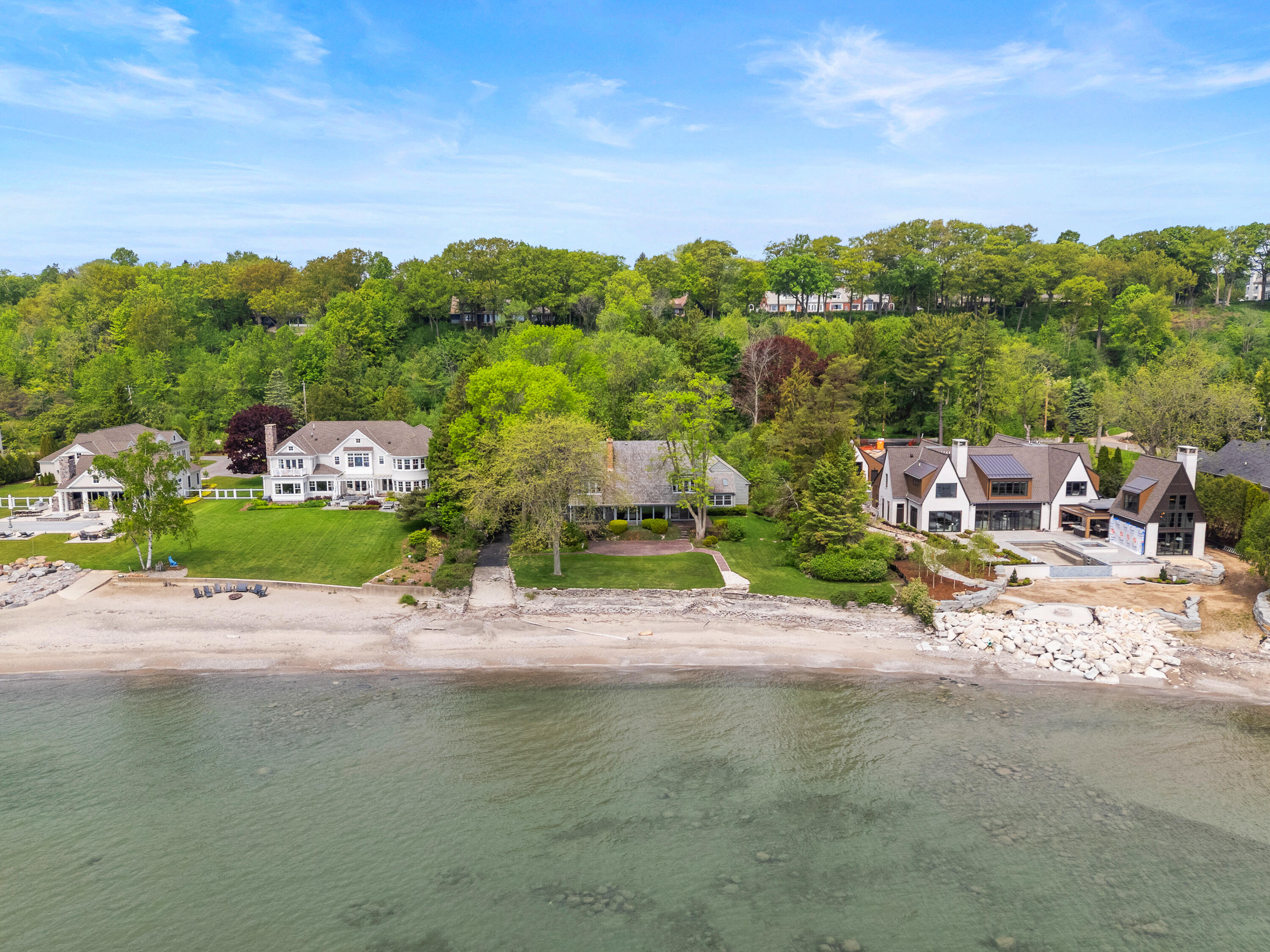 Wisconsin Lake Home for sale (MLS#: 1921543) at 7954 N Beach Dr, in Fox Point, Wisconsin. (28 of 40)
