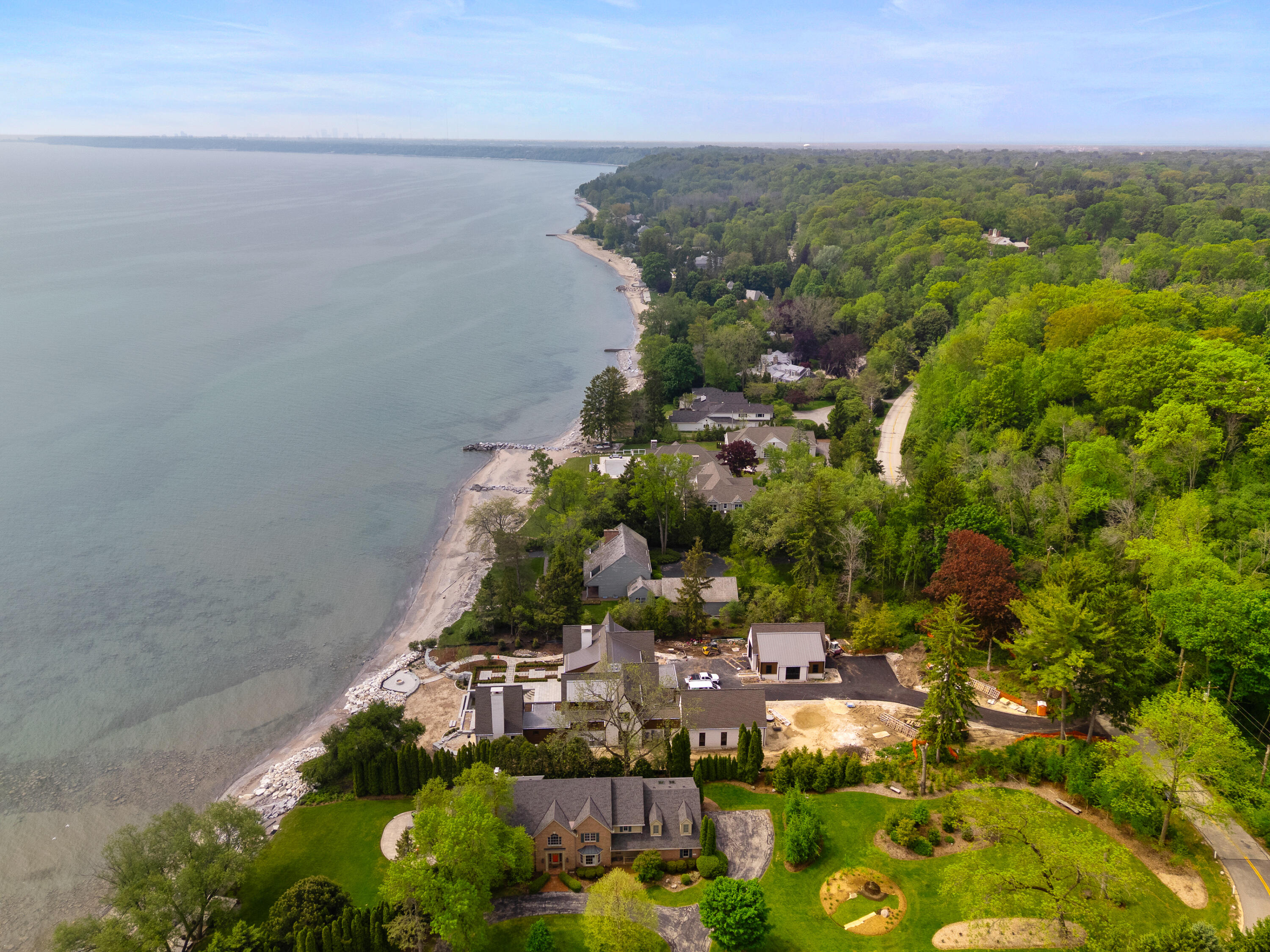 Wisconsin Lake Home for sale (MLS#: 1921543) at 7954 N Beach Dr, in Fox Point, Wisconsin. (30 of 40)