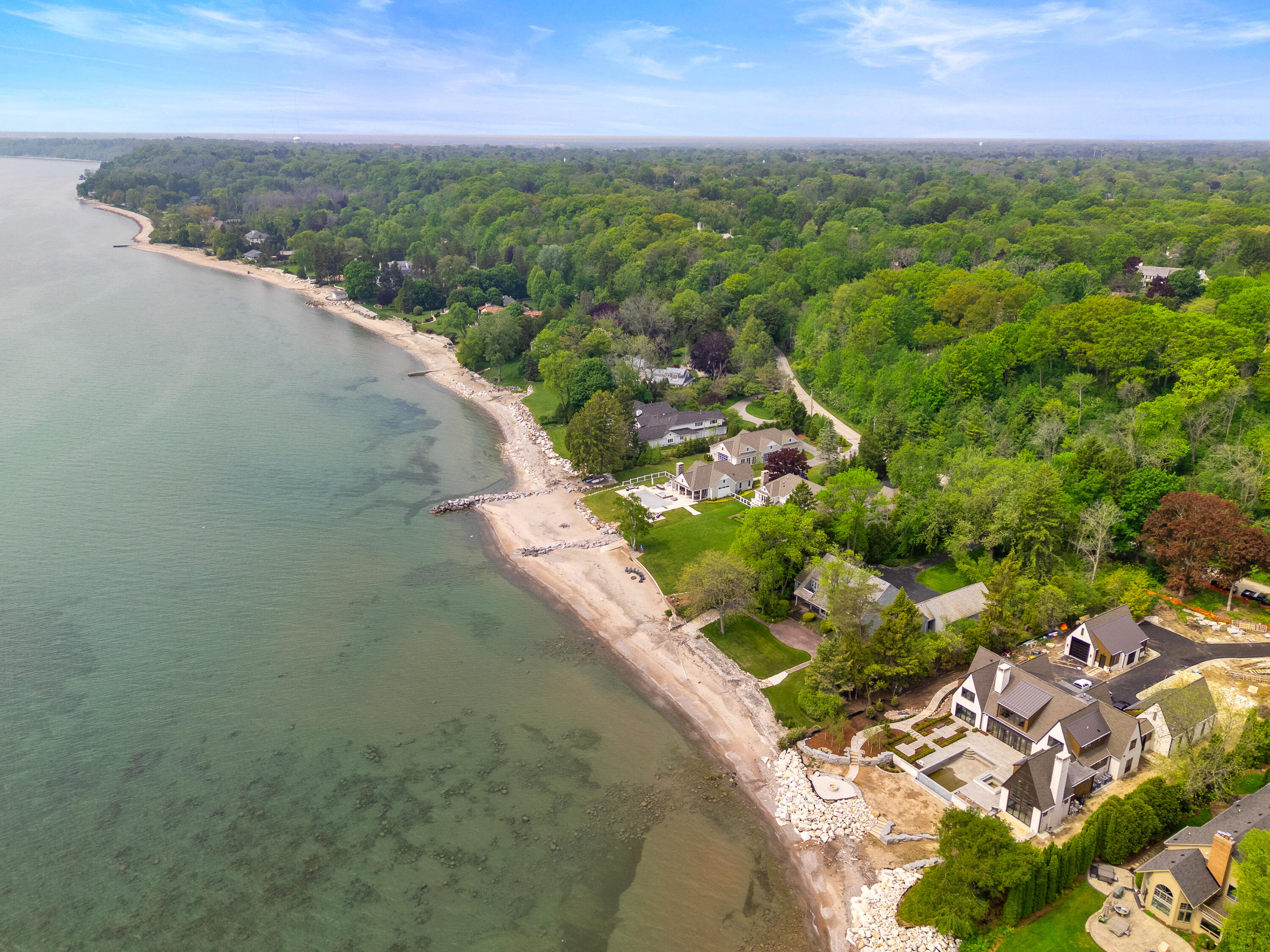 Wisconsin Lake Home for sale (MLS#: 1921543) at 7954 N Beach Dr, in Fox Point, Wisconsin. (31 of 40)
