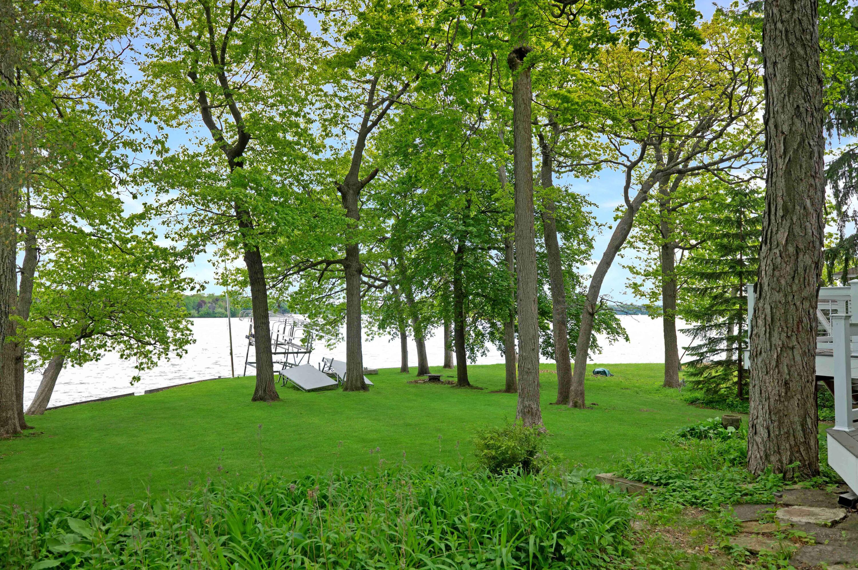 Wisconsin Lake Home for sale (MLS#: 1921564) at W347N6122  Road I -, in Oconomowoc, Wisconsin. (22 of 31)