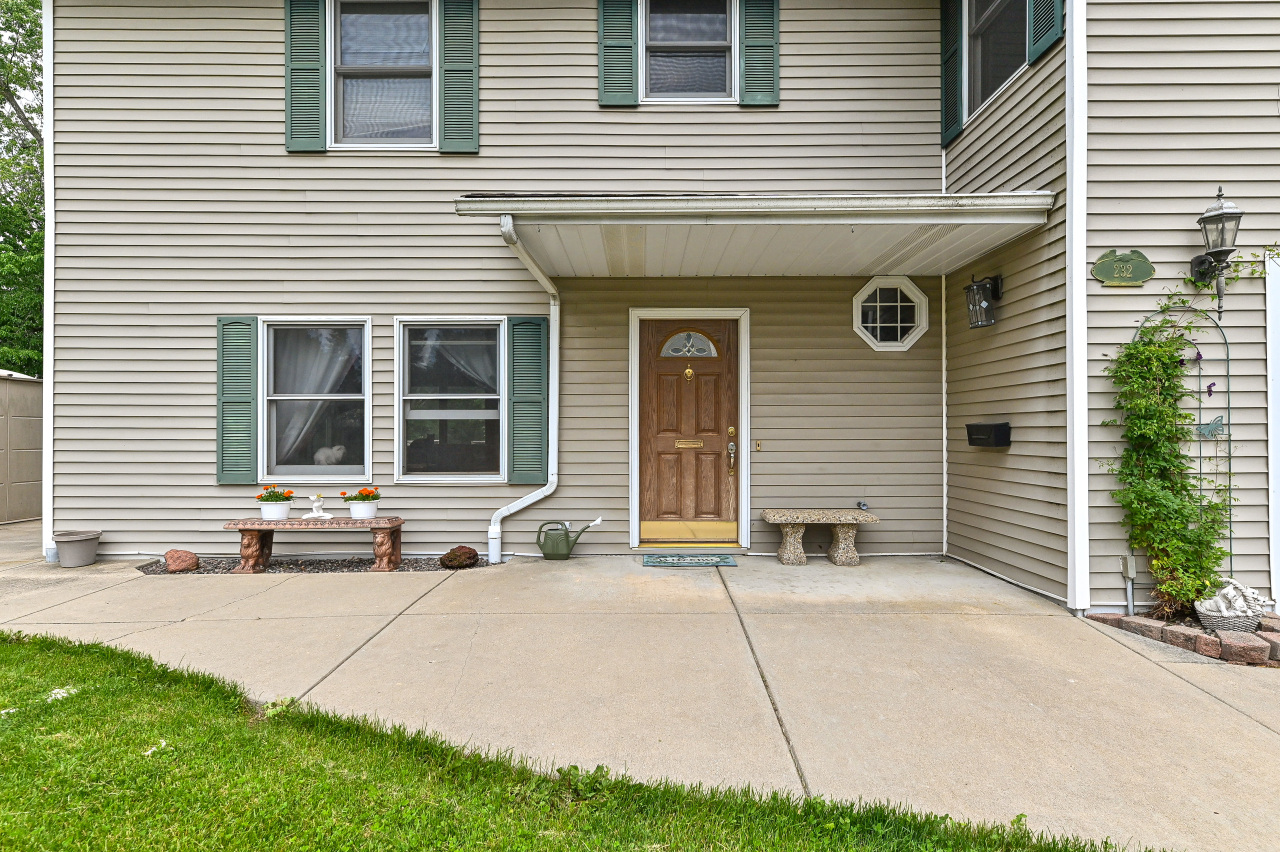 Wisconsin Lake Home for sale (MLS#: 1921583) at 232  Capital St, in Burlington, Wisconsin. (2 of 29)