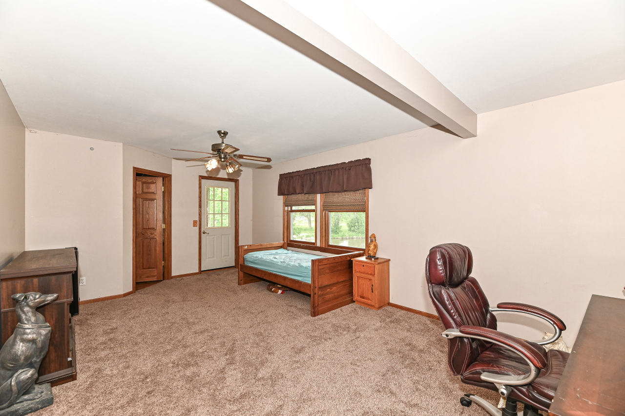 Wisconsin Lake Home for sale (MLS#: 1921583) at 232  Capital St, in Burlington, Wisconsin. (17 of 29)