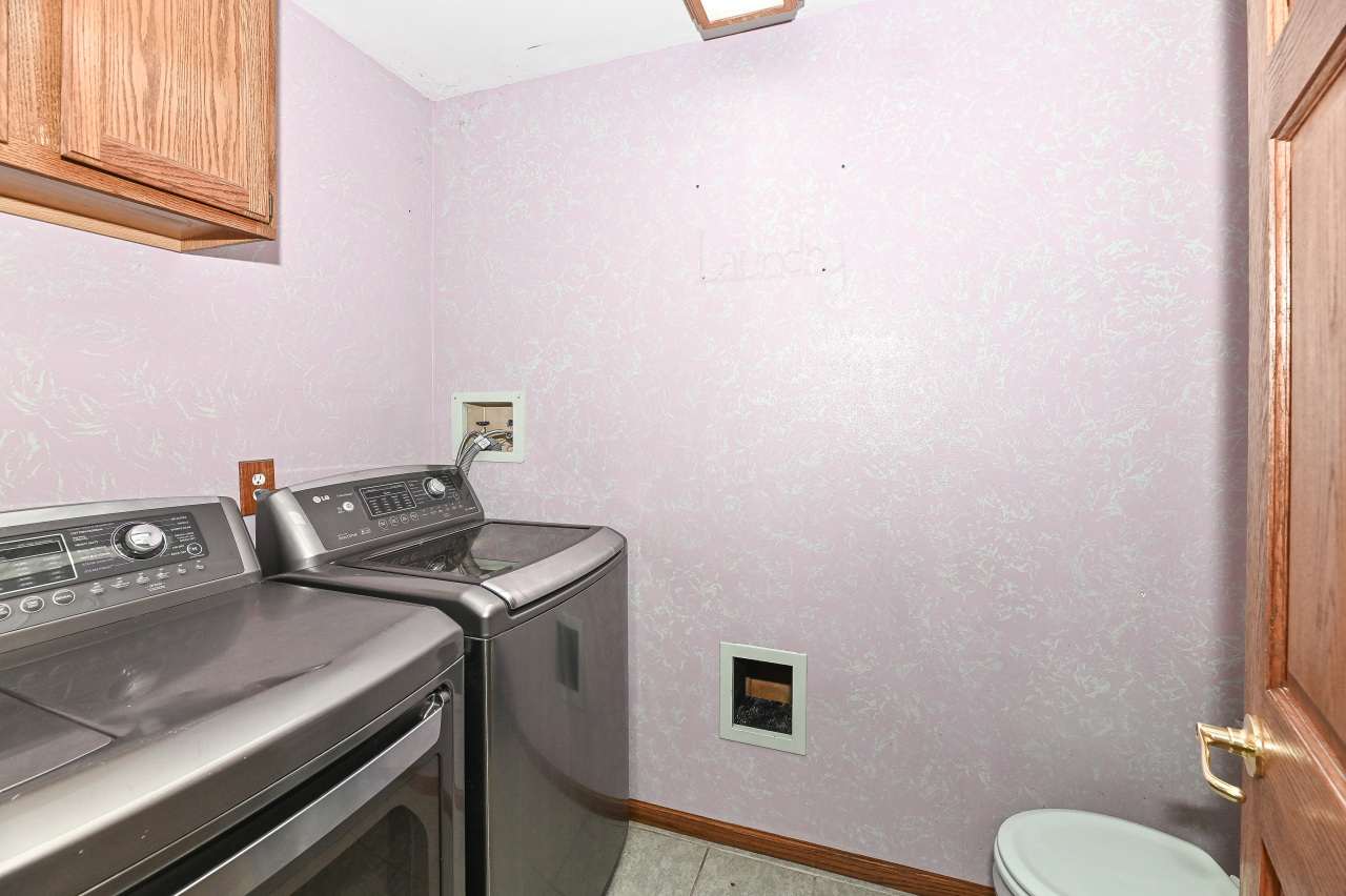 Wisconsin Lake Home for sale (MLS#: 1921583) at 232  Capital St, in Burlington, Wisconsin. (20 of 29)