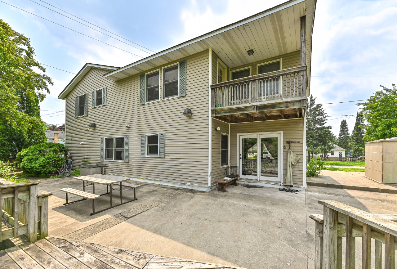 Wisconsin Lake Home for sale (MLS#: 1921583) at 232  Capital St, in Burlington, Wisconsin. (22 of 29)