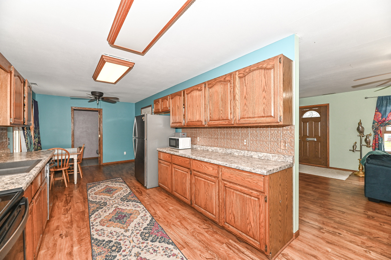 Wisconsin Lake Home for sale (MLS#: 1921583) at 232  Capital St, in Burlington, Wisconsin. (10 of 29)