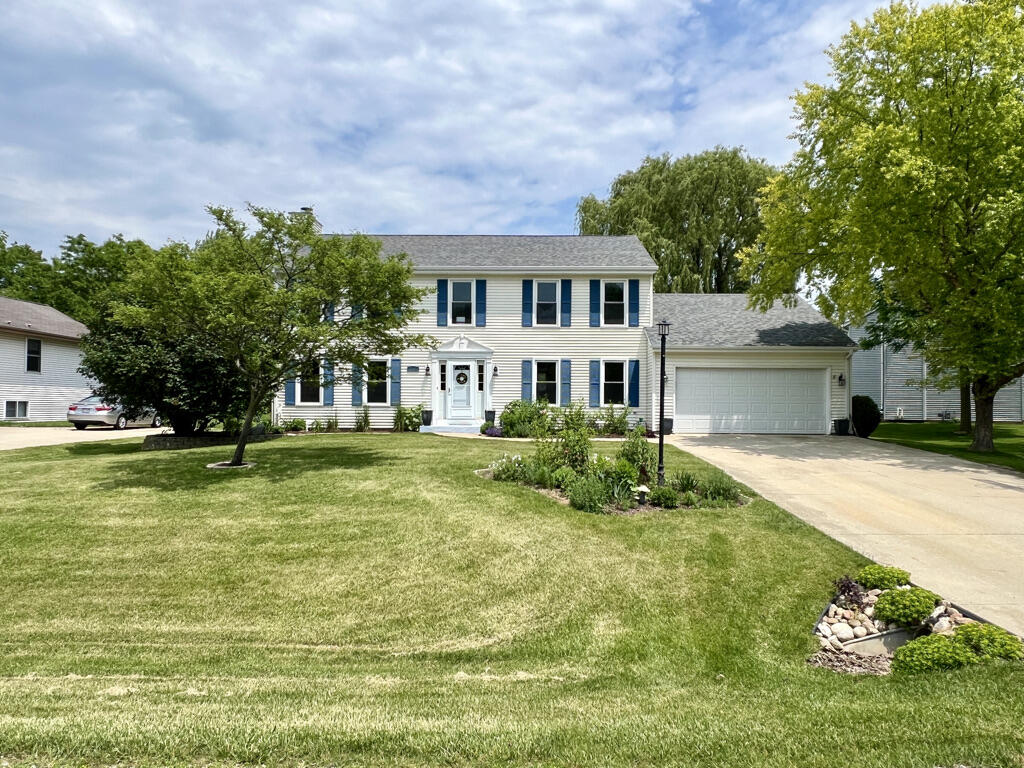 Wisconsin Lake Home for sale (MLS#: 1921959) at 7115  Joy Marie Ln, in Waterford, Wisconsin. (3 of 66)